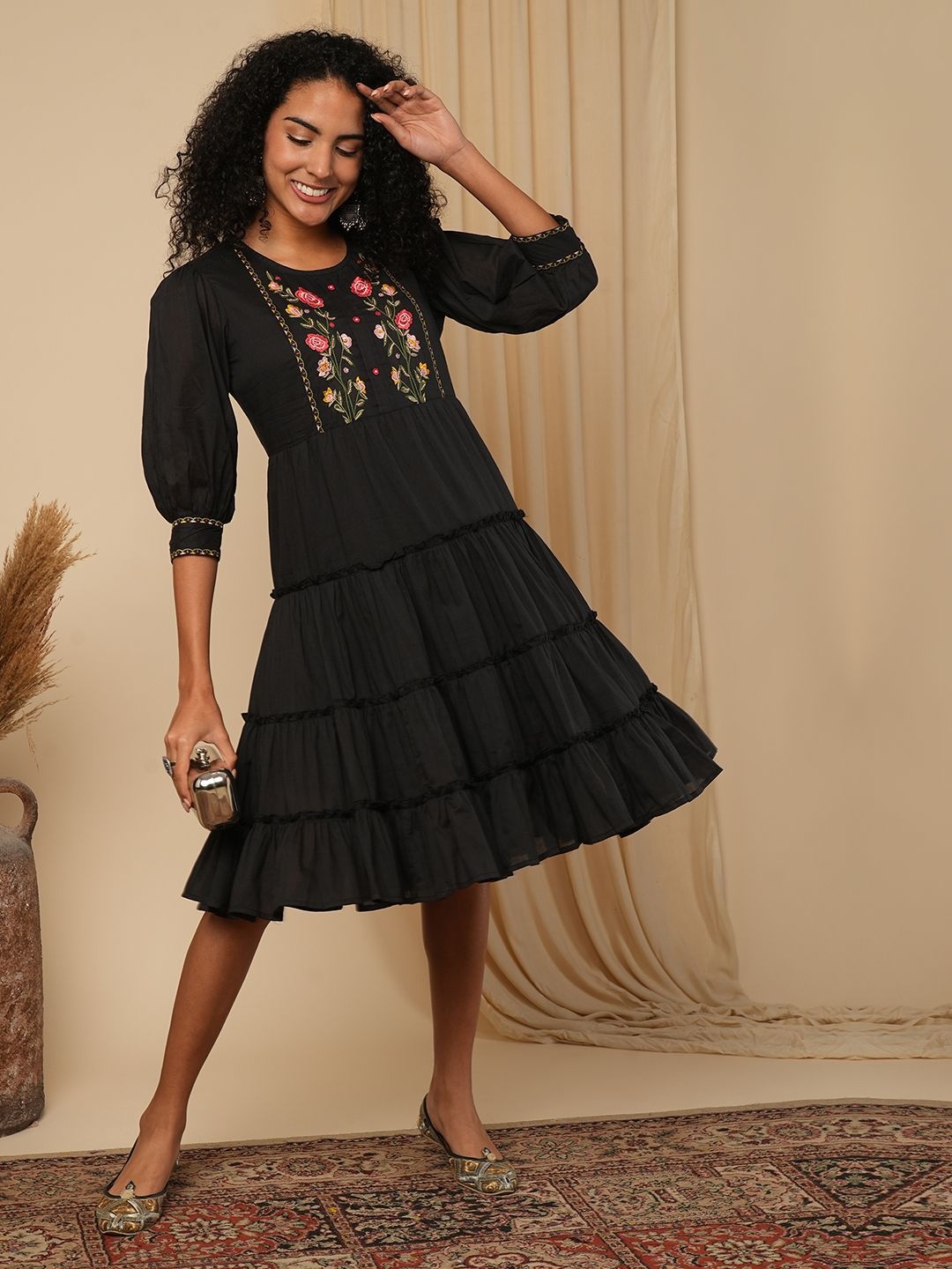 

Globus Floral Embroidered Yoke Cuff Sleeves Tiered A-Line Fusion Dress, Black