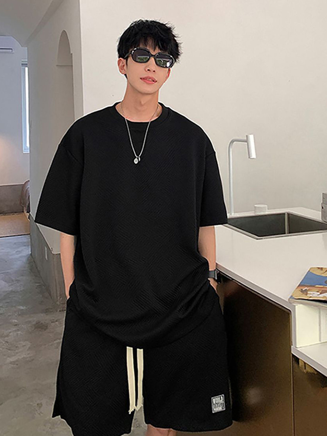 

StyleCast x Revolte T-shirt With Shorts Co-ords, Black