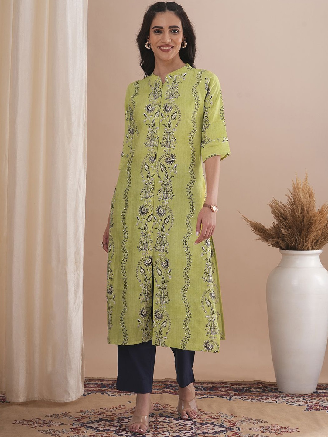 

FASHOR Ethnic Motifs Mandarin Collar Muslin Silk Straight Printed Kurta, Green