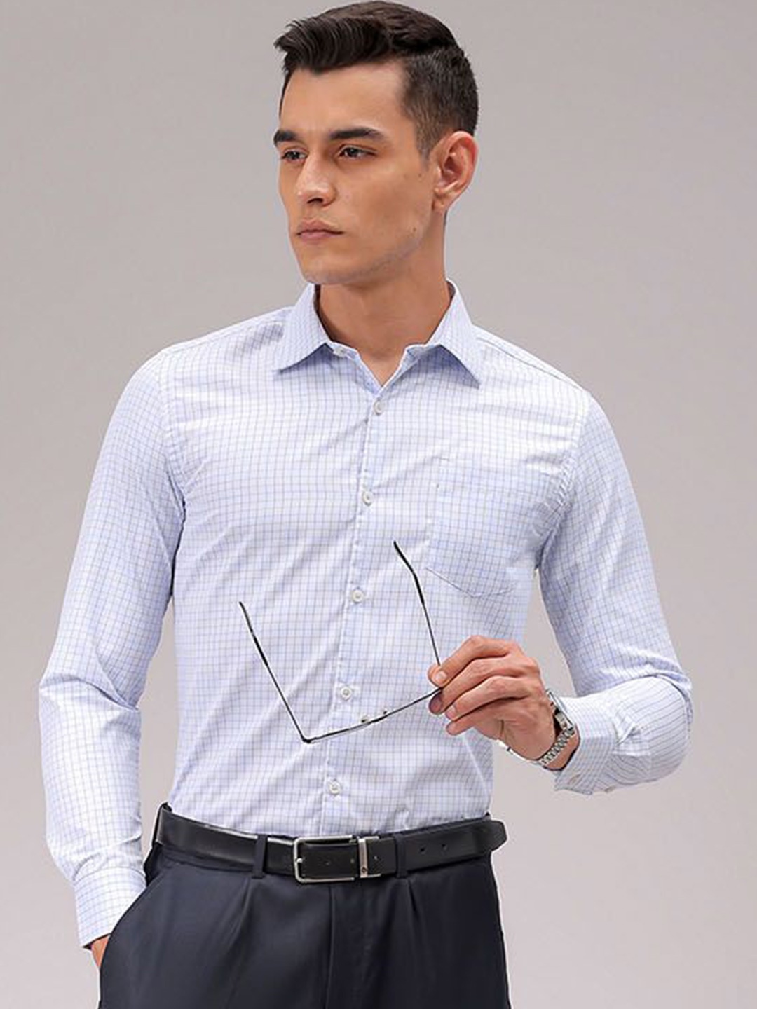 

The Indian Garage Co. X Luxe Men Cutaway Collar Checked Slim Fit Formal Shirt, Blue