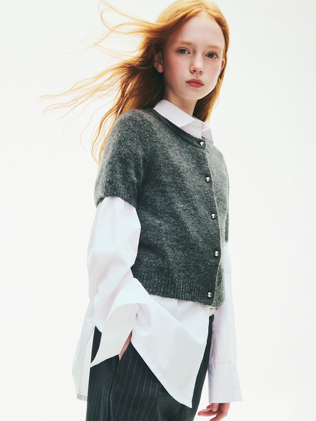 

H&M Girls Short Sleeved Cardigan, Grey