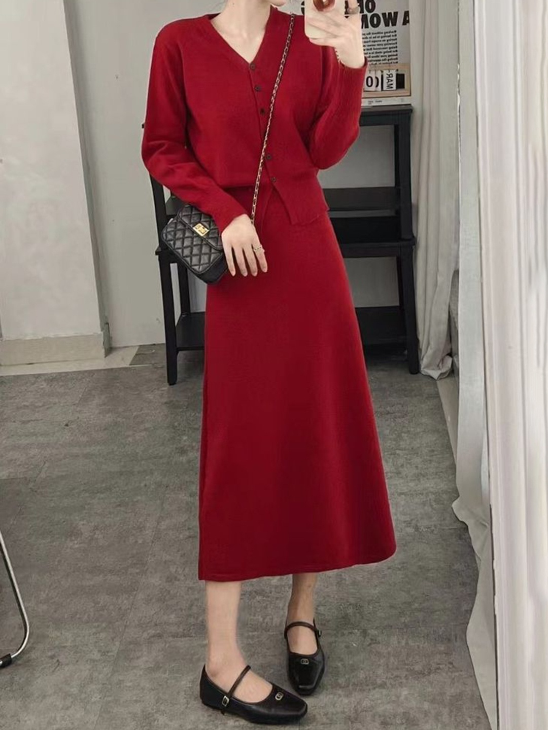 

LULU & SKY V-Neck Long Sleeves Sweater With Skirt, Red