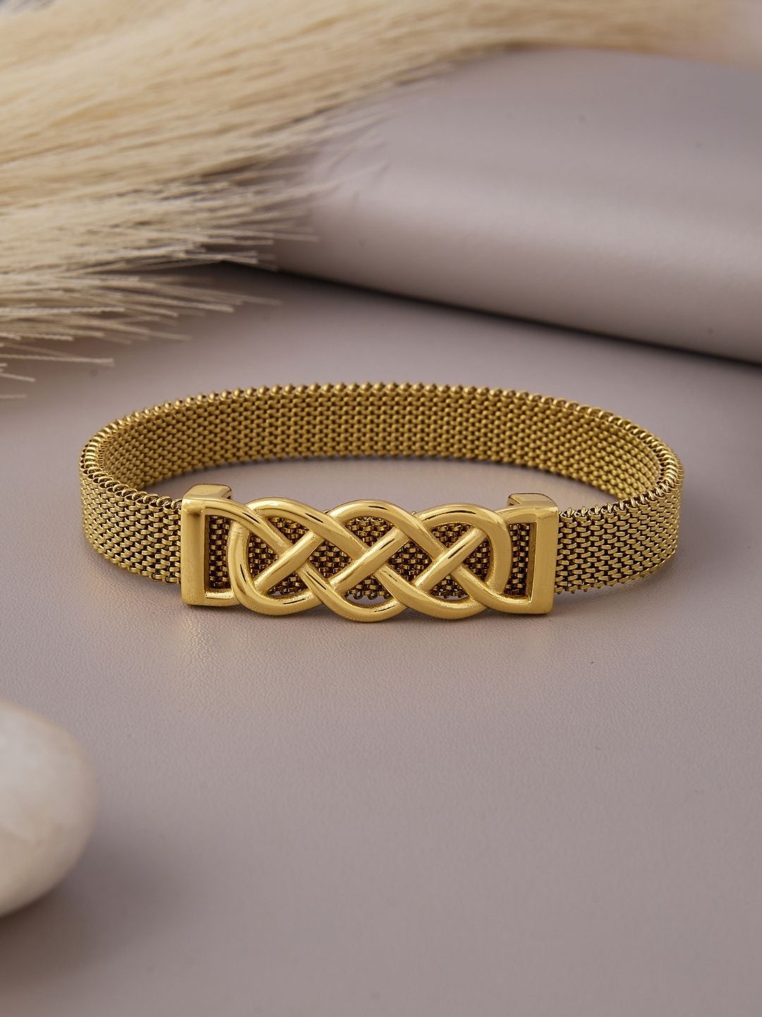 

PYLON Men Cabal Stainless Steel Elasticated Bracelet, Gold