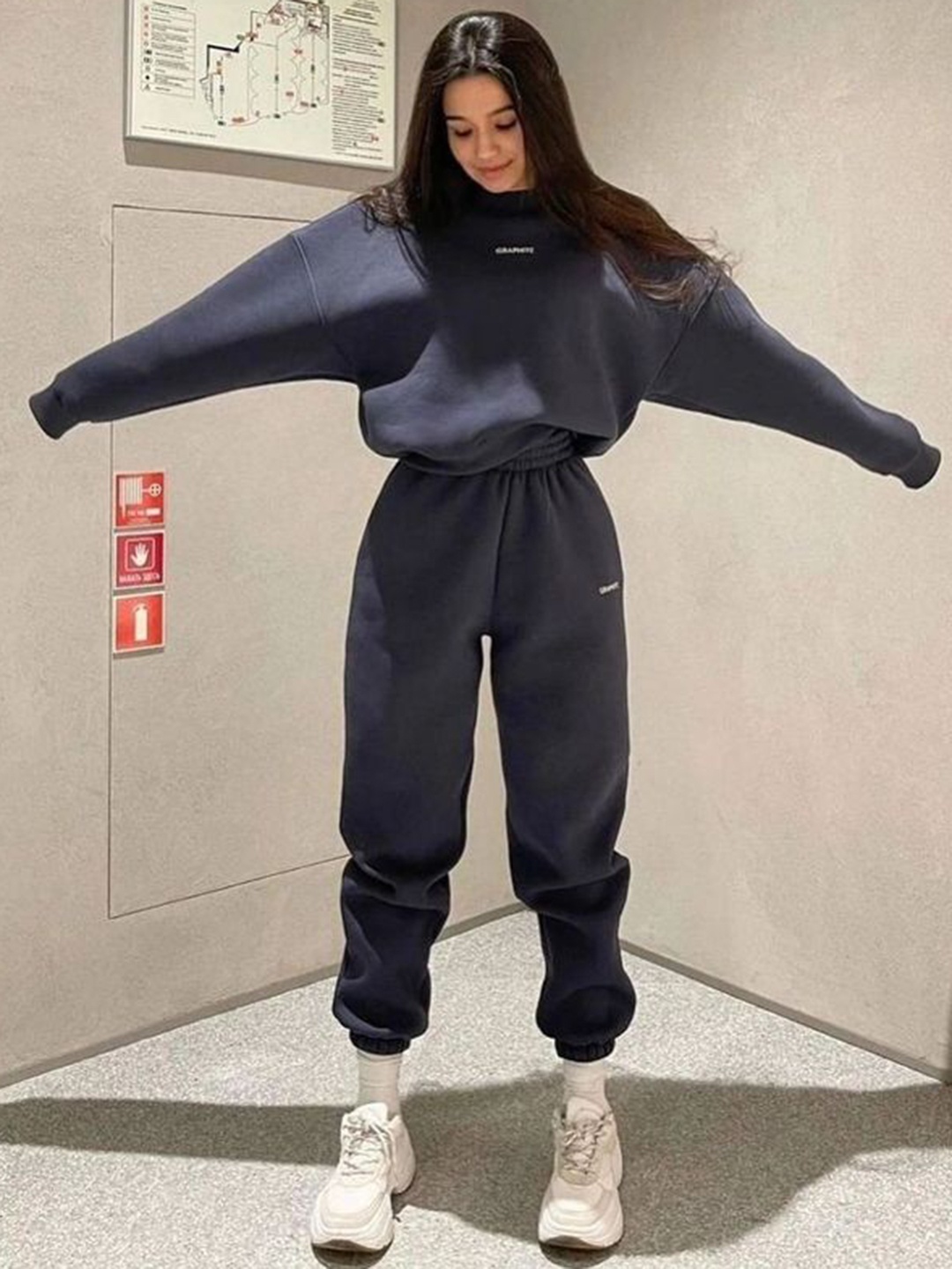 

LULU & SKY Long Sleeves Sweatshirt With Joggers Co-Ords, Navy blue