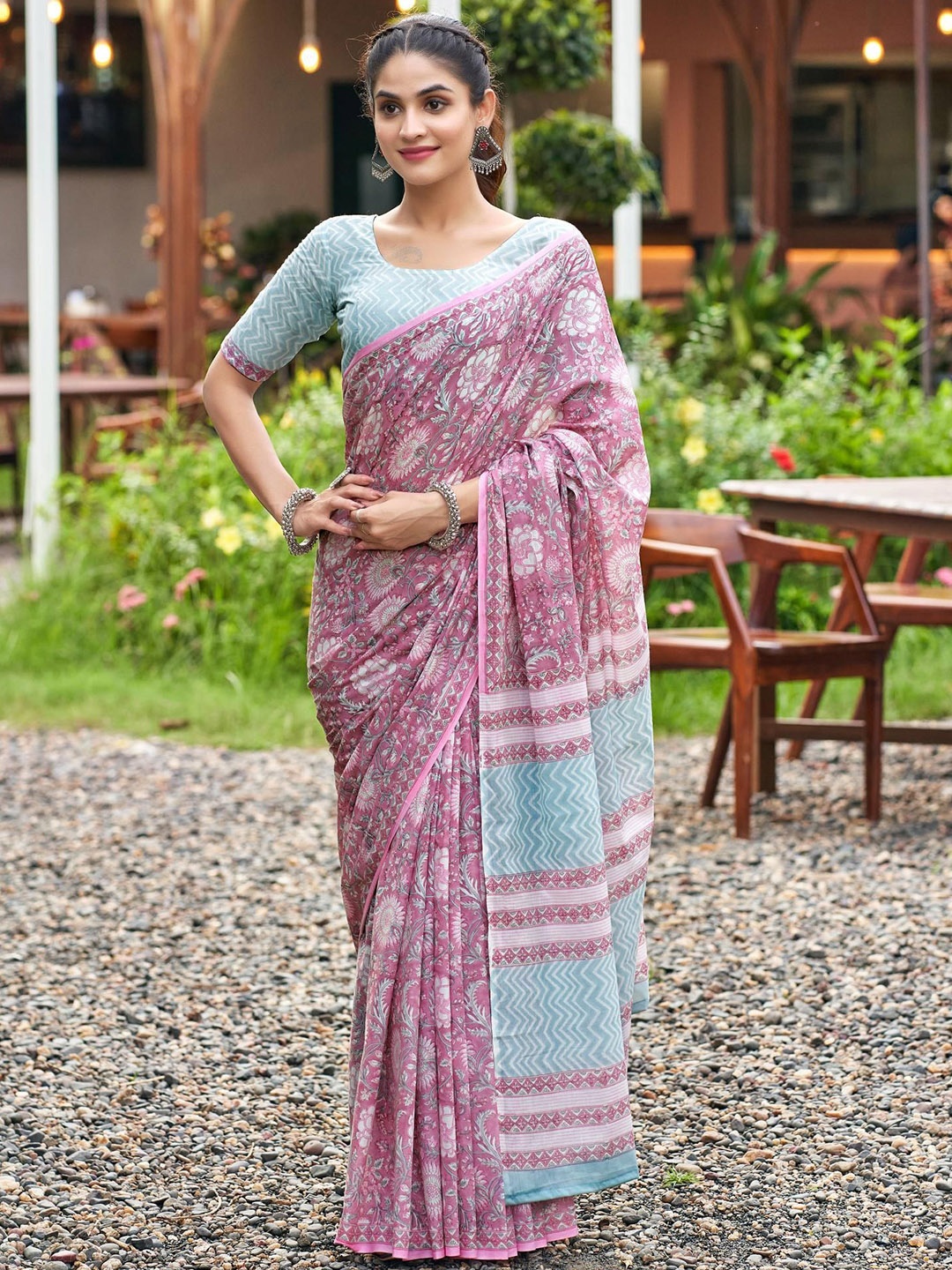 

Mitera Floral Printed Pure Cotton Saree, Pink