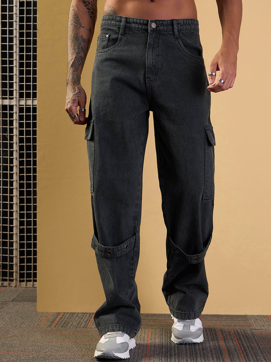 

MASCLN SASSAFRAS Men Comfort Wide Leg Acid Wash Jeans, Grey