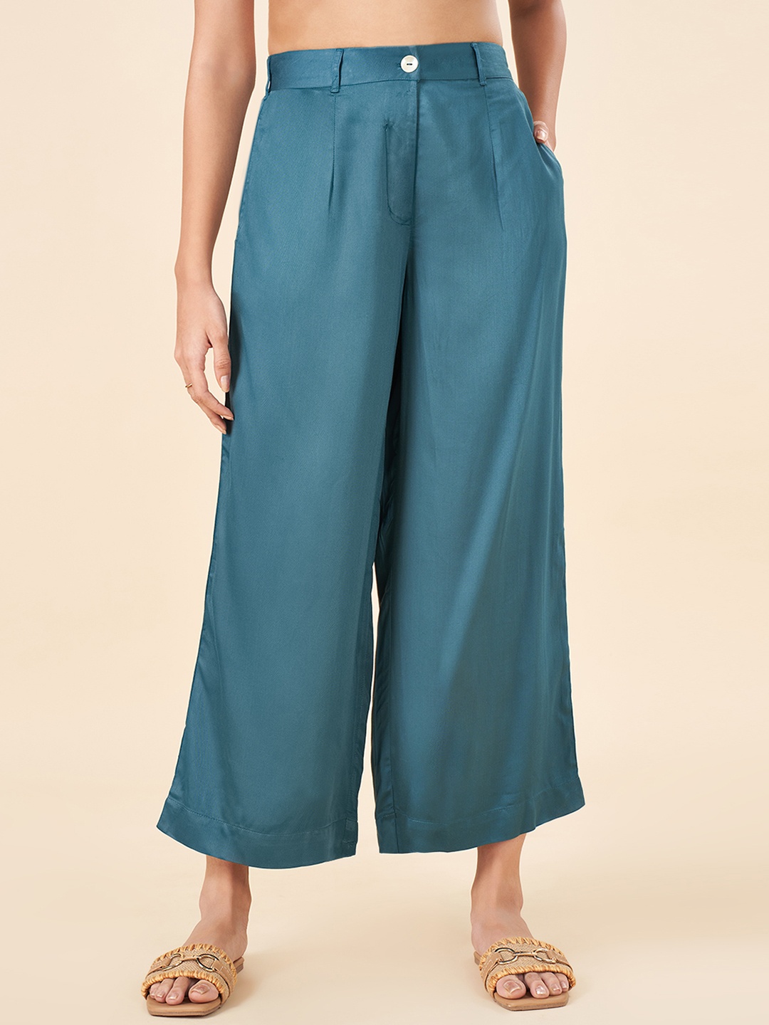 

AKKRITI BY PANTALOONS Women Mid-Rise Parallel Trousers, Green