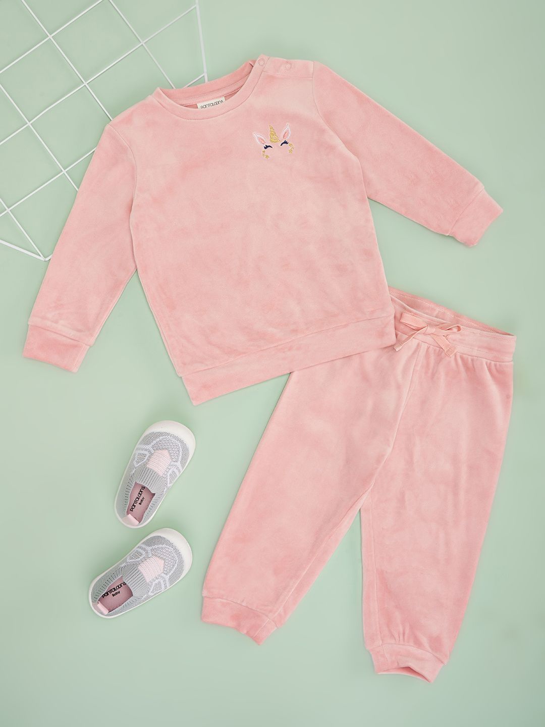 

Pantaloons Baby Girls Sweatshirt, Pink