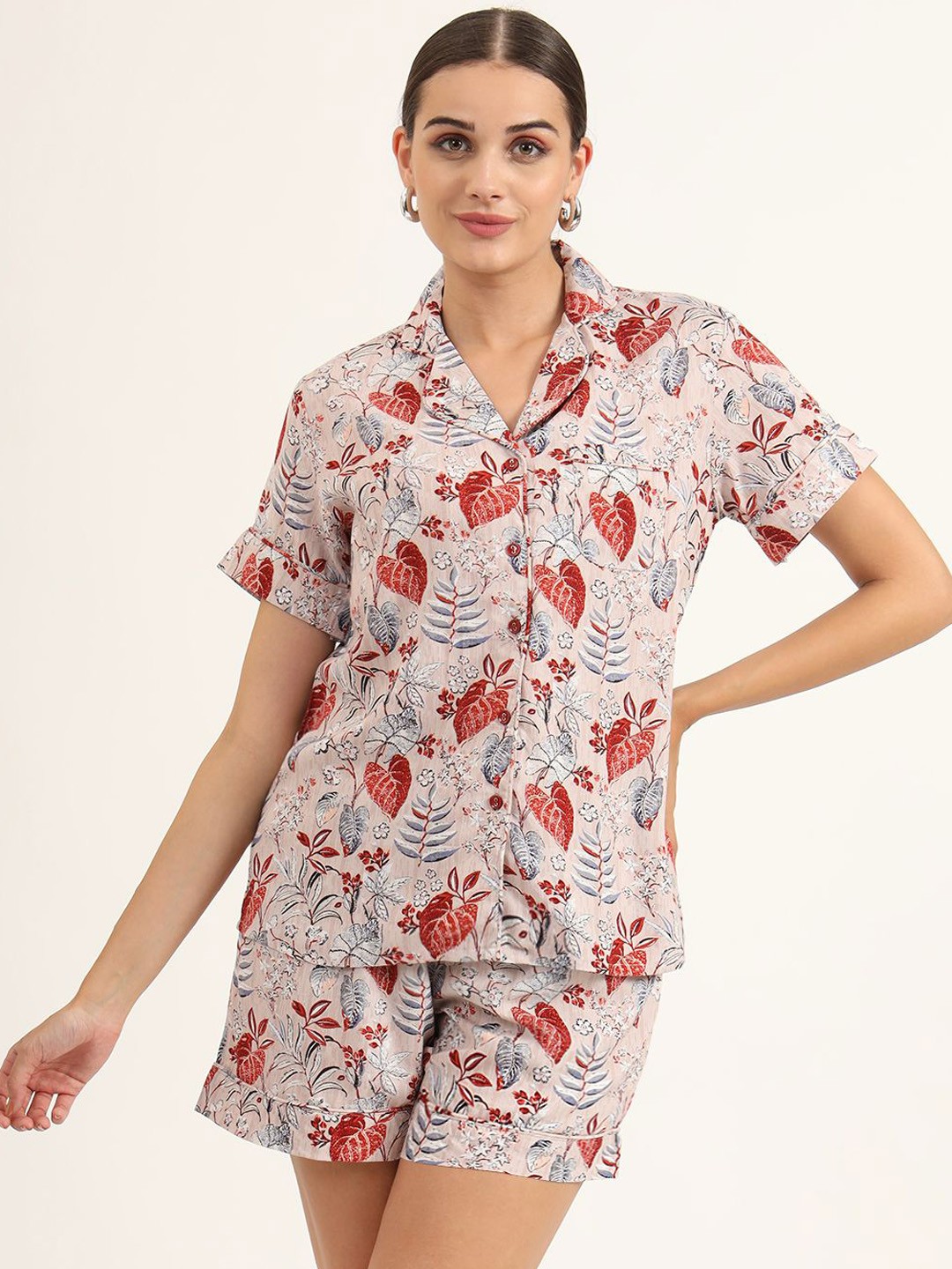 

Divena Women Floral Printed Lapel Collar Shirt With Shorts Co-Ords, Peach
