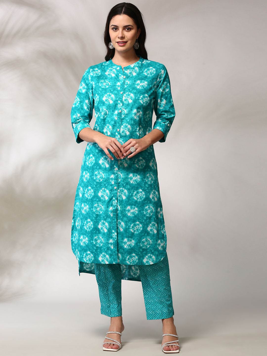 

Anouk Floral Printed Regular Straight Kurta with Trousers, Turquoise blue