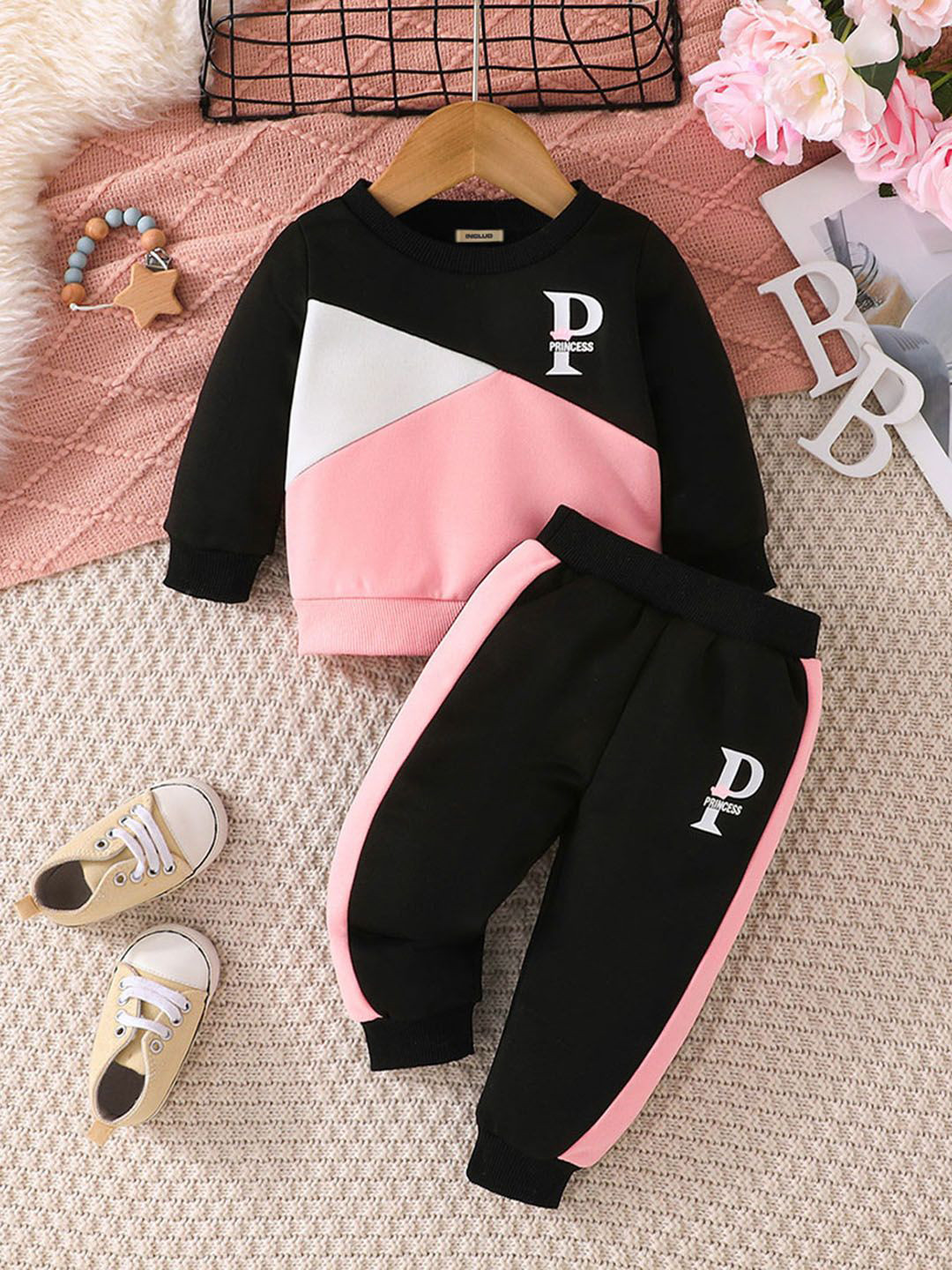 

INCLUD Boys Colourblocked Round Neck Long Sleeves Sweatshirt & Jogger, Black