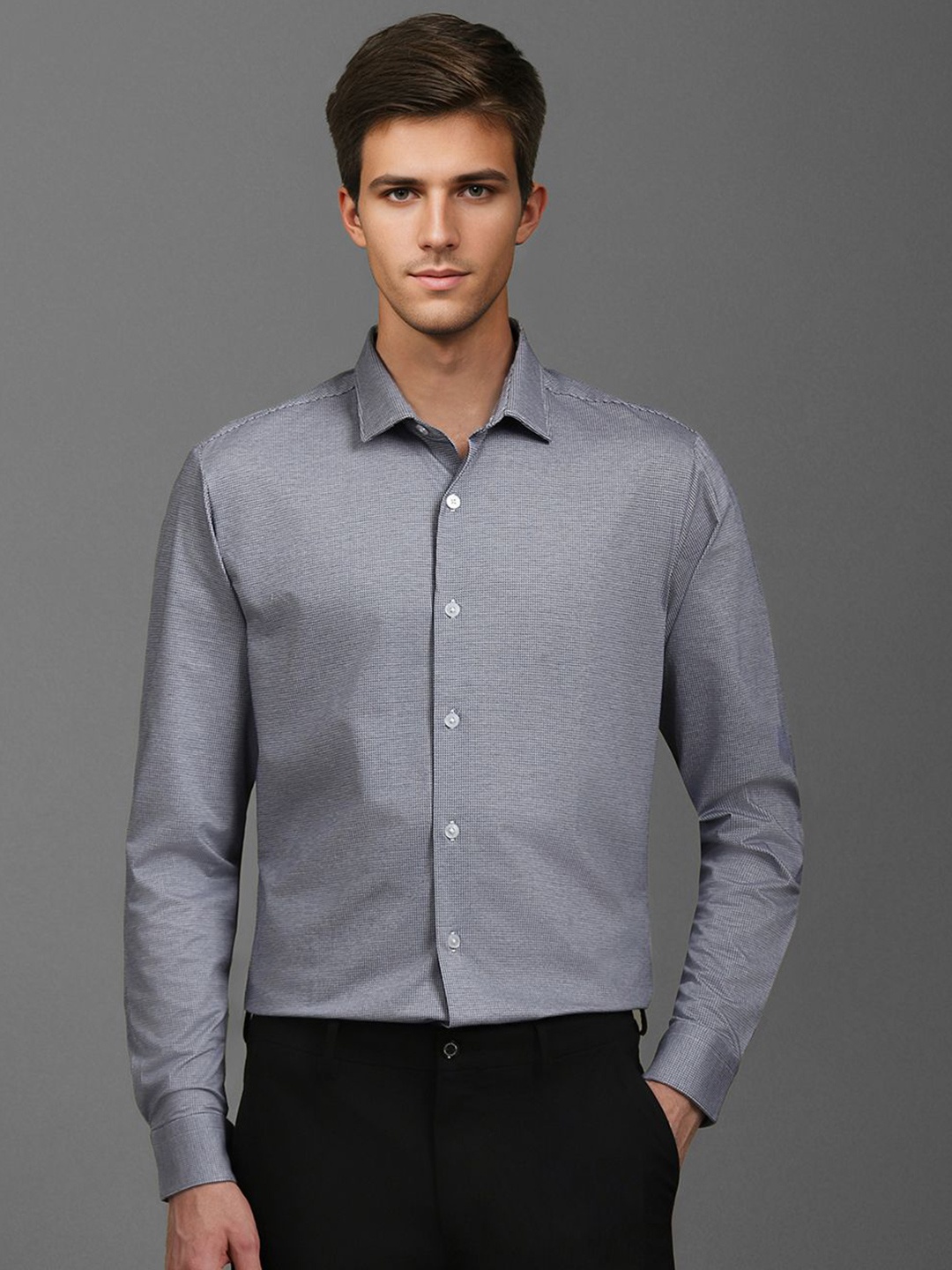 

Louis Philippe Men Spread Collar Solid Cotton Slim Fit Formal Shirt, Grey