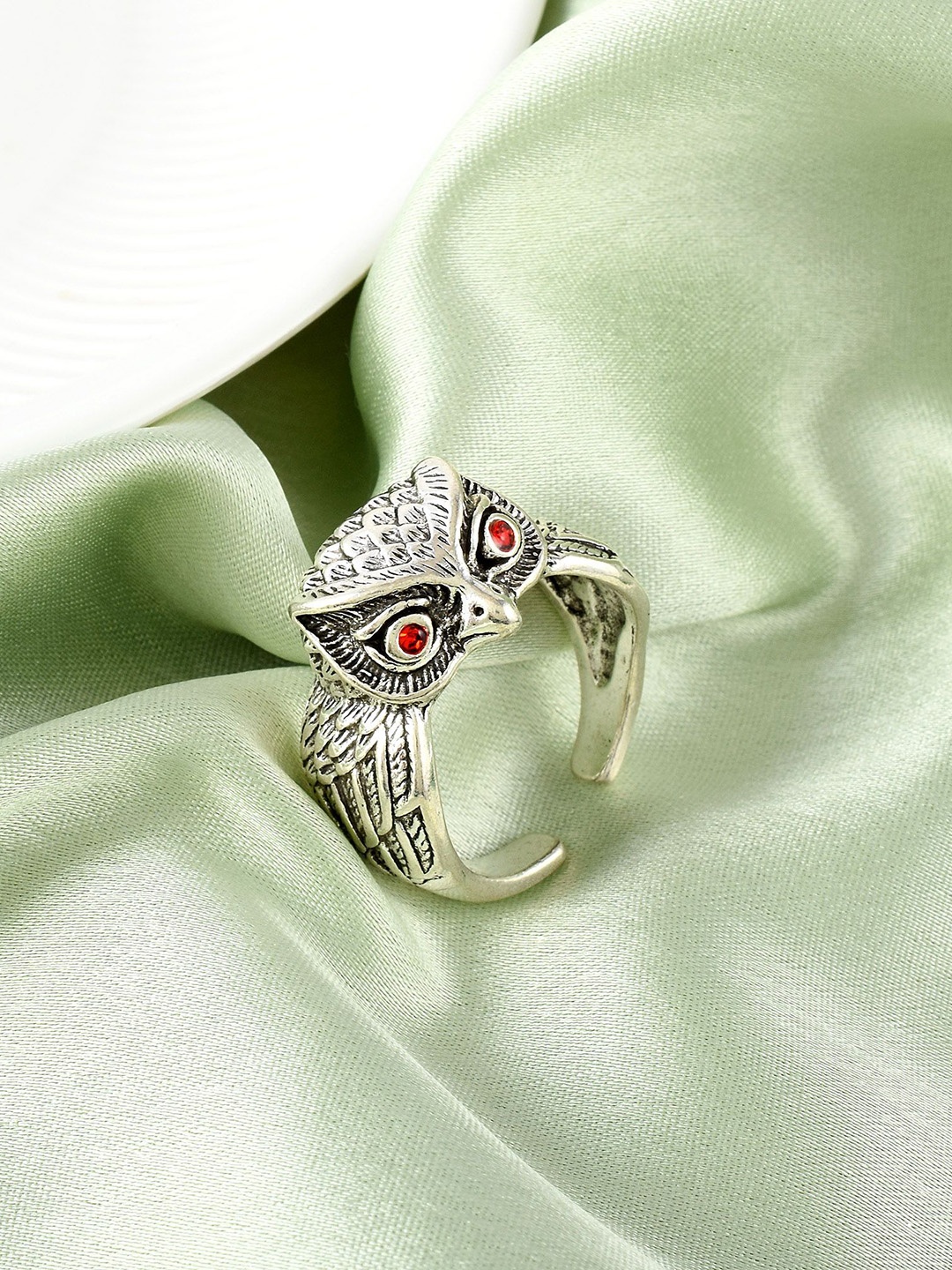 

MEMOIR Silver-Plated Owl Finger Ring