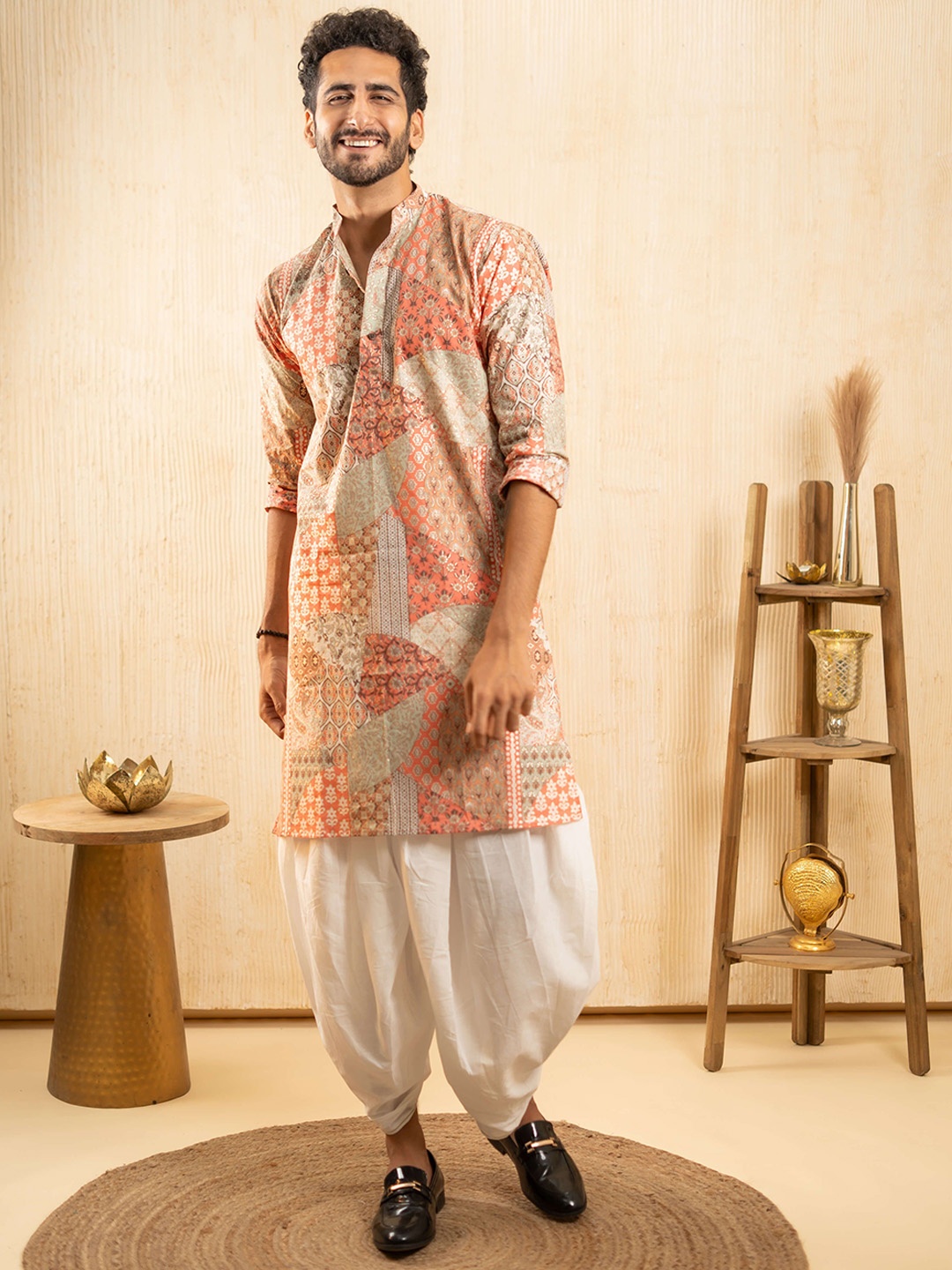

Shasak Floral Printed Mandarin Collar Long Sleeves Straight Kurta, Beige