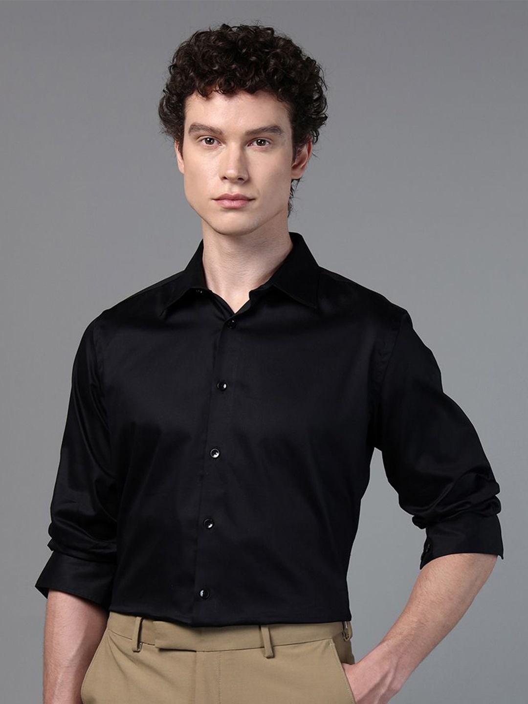 

DON VINO Men Comfort Cutaway Collar Solid Cotton Slim Fit Formal Shirt, Black