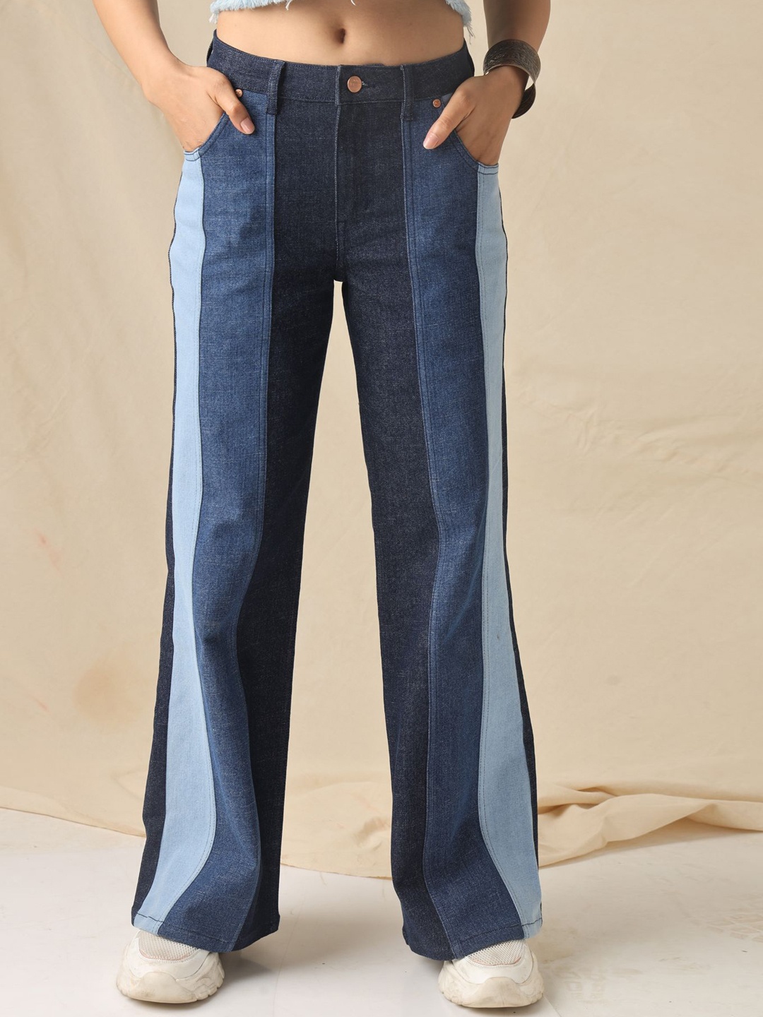 

DAYER Women Flared Mildly Distressed Light Fade Cotton Jeans, Blue