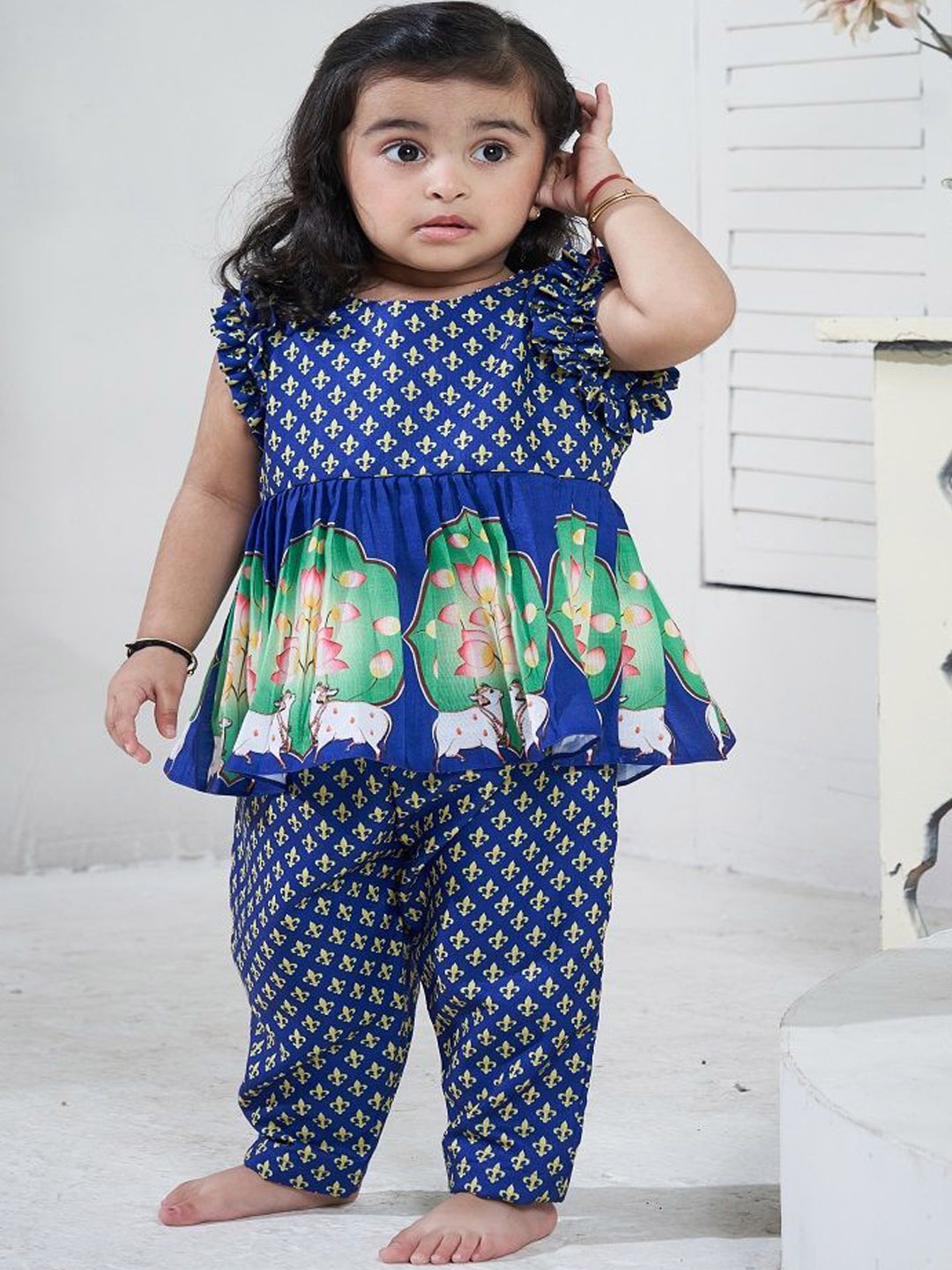 

Vivedkids Girls Floral Printed Pure Cotton Kurti with Salwar, Blue