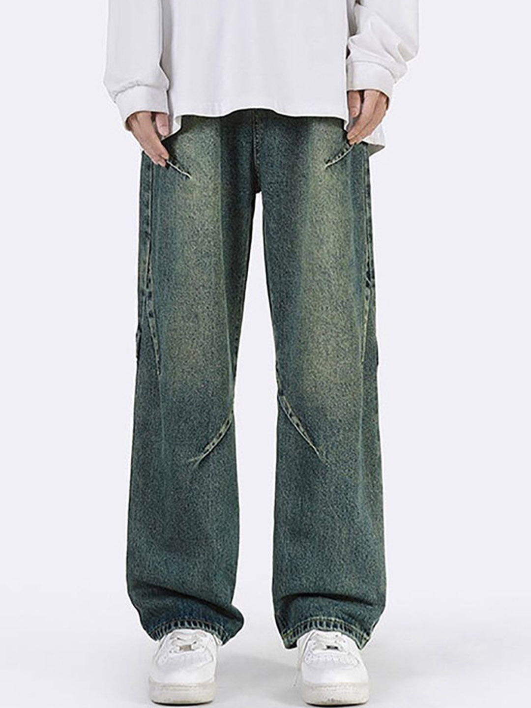 

StyleCast x Revolte Men Relaxed Fit Cotton Light Fade Jeans, Green
