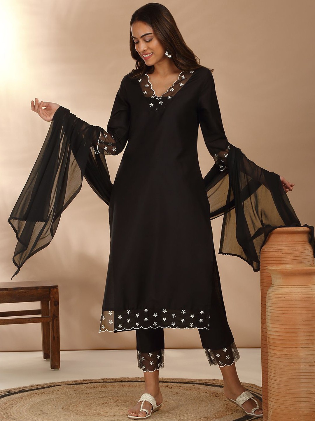 

Likha Floral Embroidered Thread Work Kurta with Trouser & Dupatta, Black