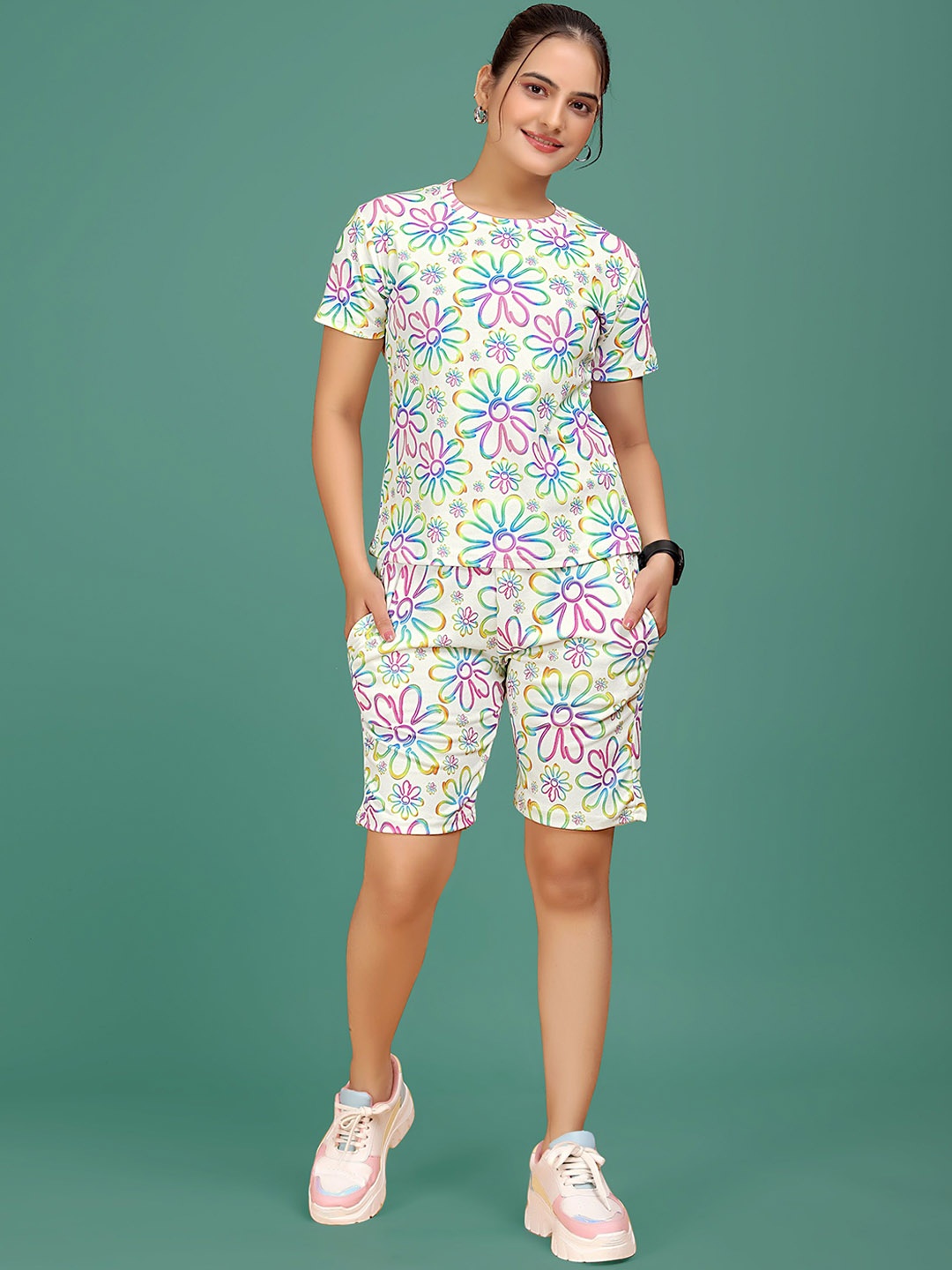 

SAKARMAA womens T-Shirt & Shorts Co-Ords, Cream