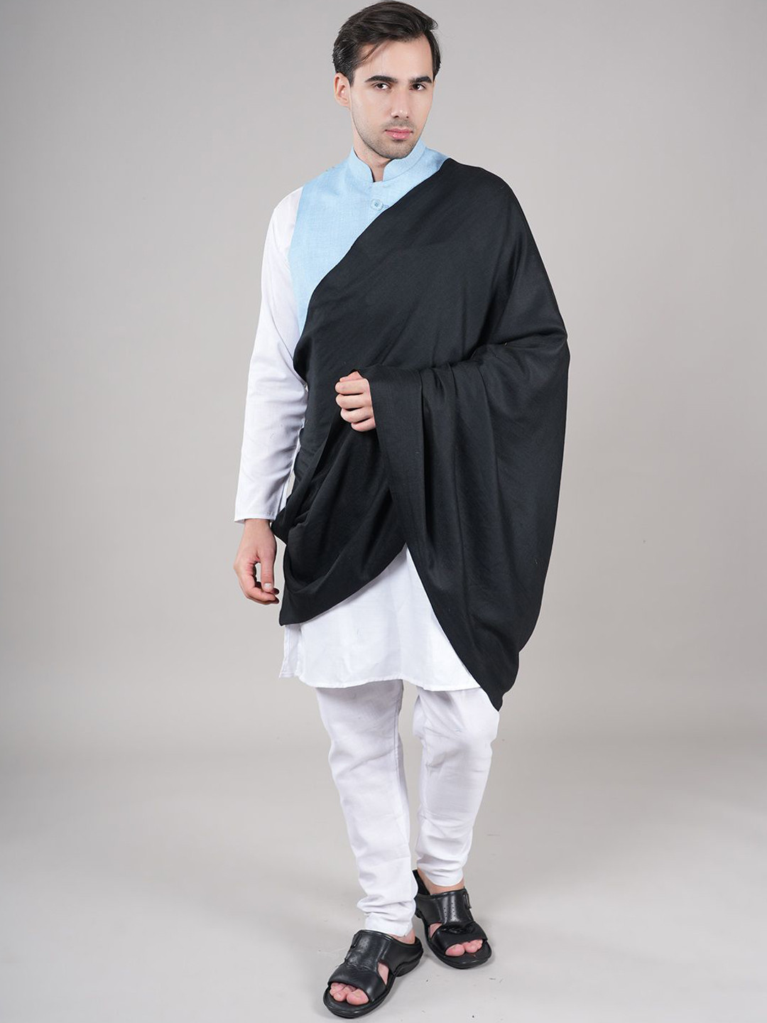 

MUFFLY Light Weight Pure Wool Shawl, Black