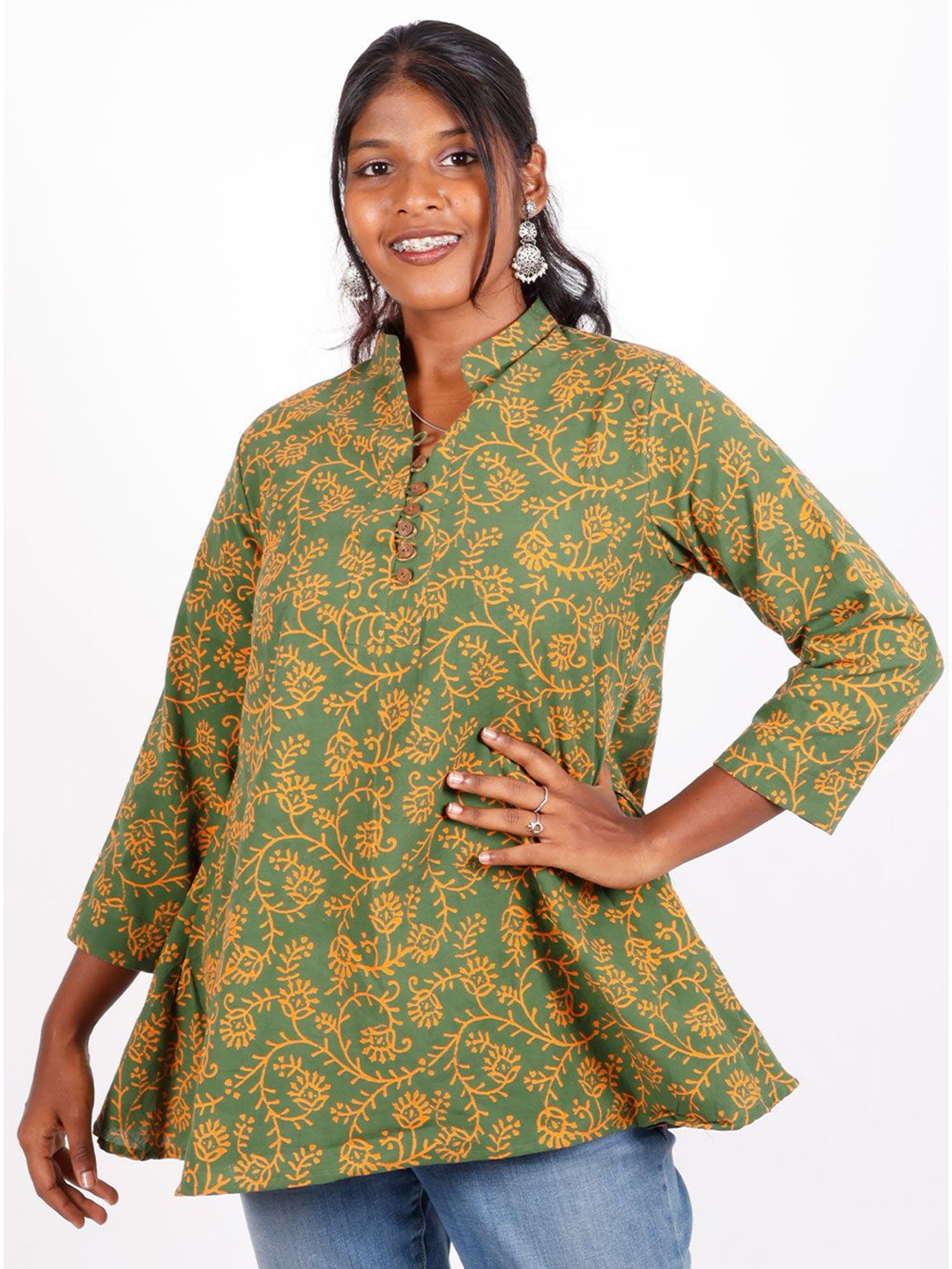 

Avishya Pure Cotton Ethnic Motifs Printed Mandarin Collar Kalamkari Kurti, Green