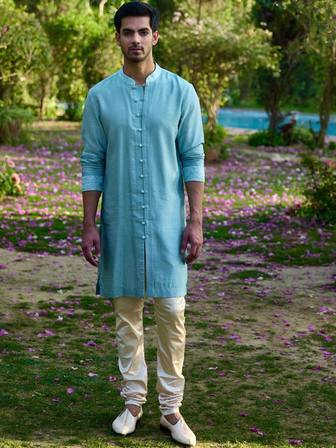 

Ankit V Kapoor Men Embroidered Regular Kurta with Churidar, Blue