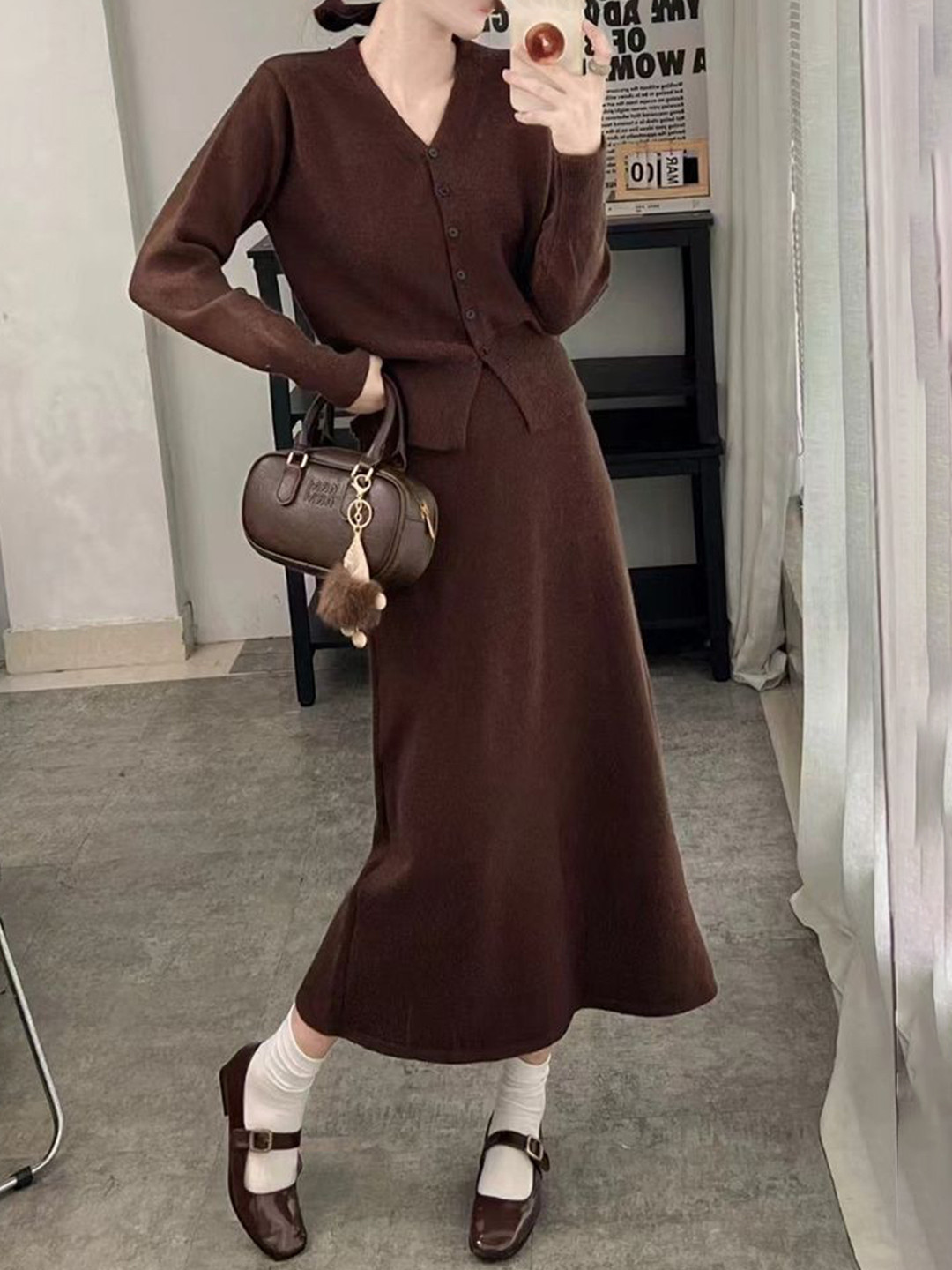 

LULU & SKY V-Neck Long Sleeves Sweater With Skirt, Brown