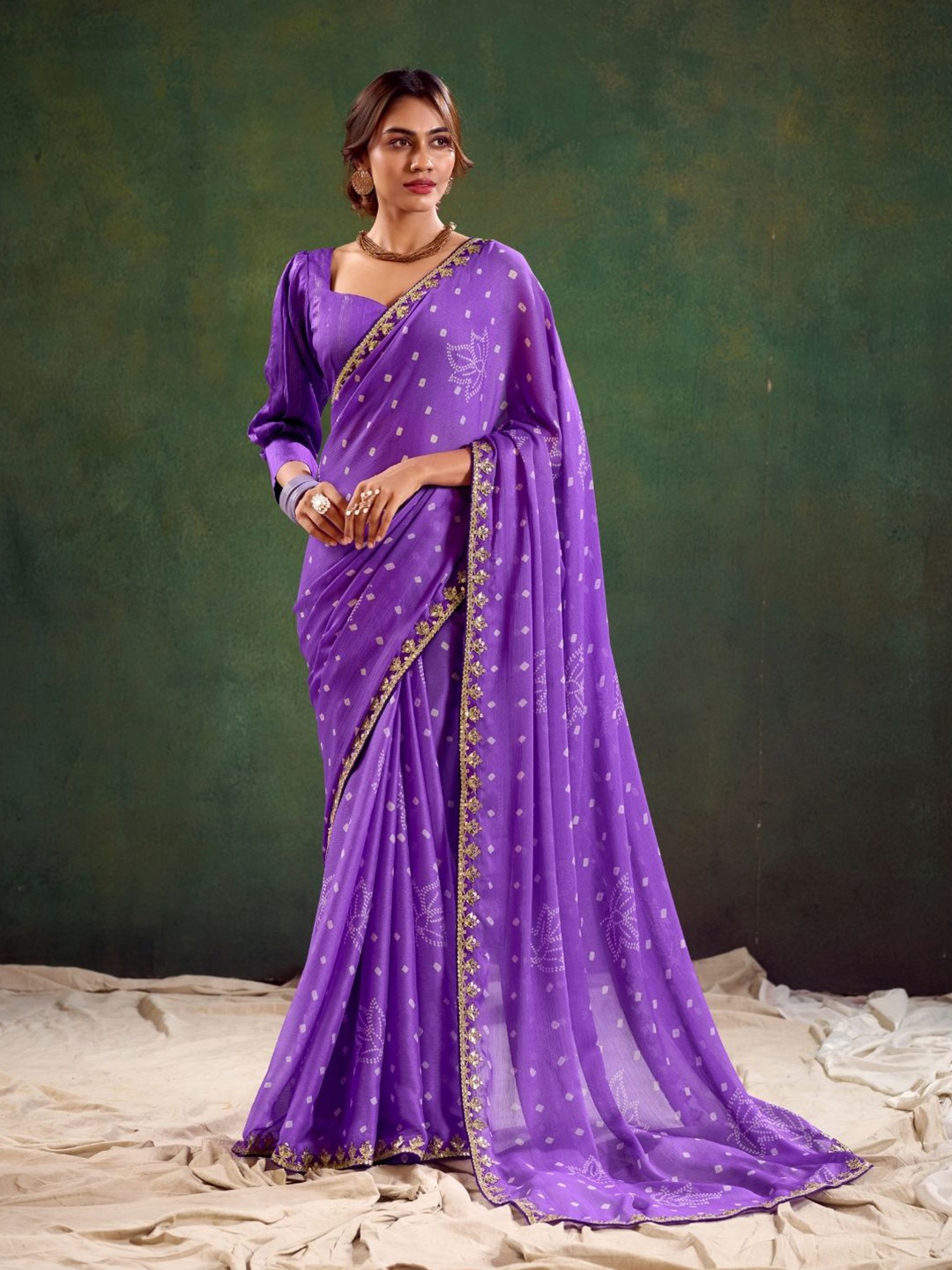 

CHUDIYA Bandhani Embroidered Pure Chiffon Bandhani Saree, Purple