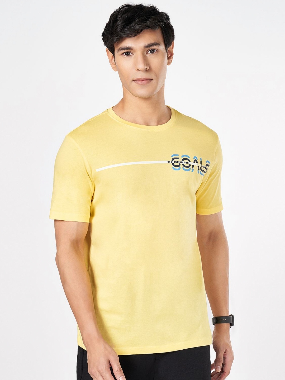 

Ajile by Pantaloons Men Typography Printed Round Neck Slim Fit T-shirt, Yellow