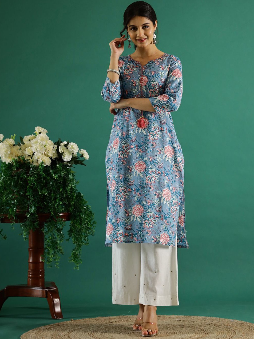 

RangDeep Floral Printed Notch Neck Cotton Straight Kurta, Blue