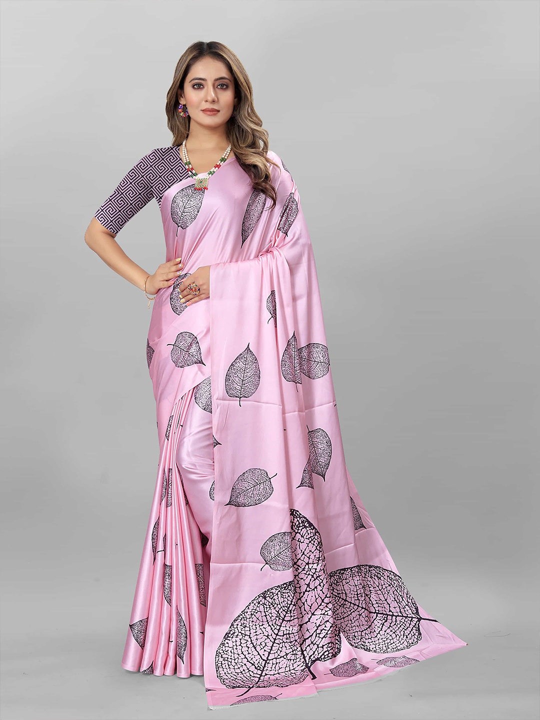 

V3 FASHION STUDIO womens Satin Saree, Pink