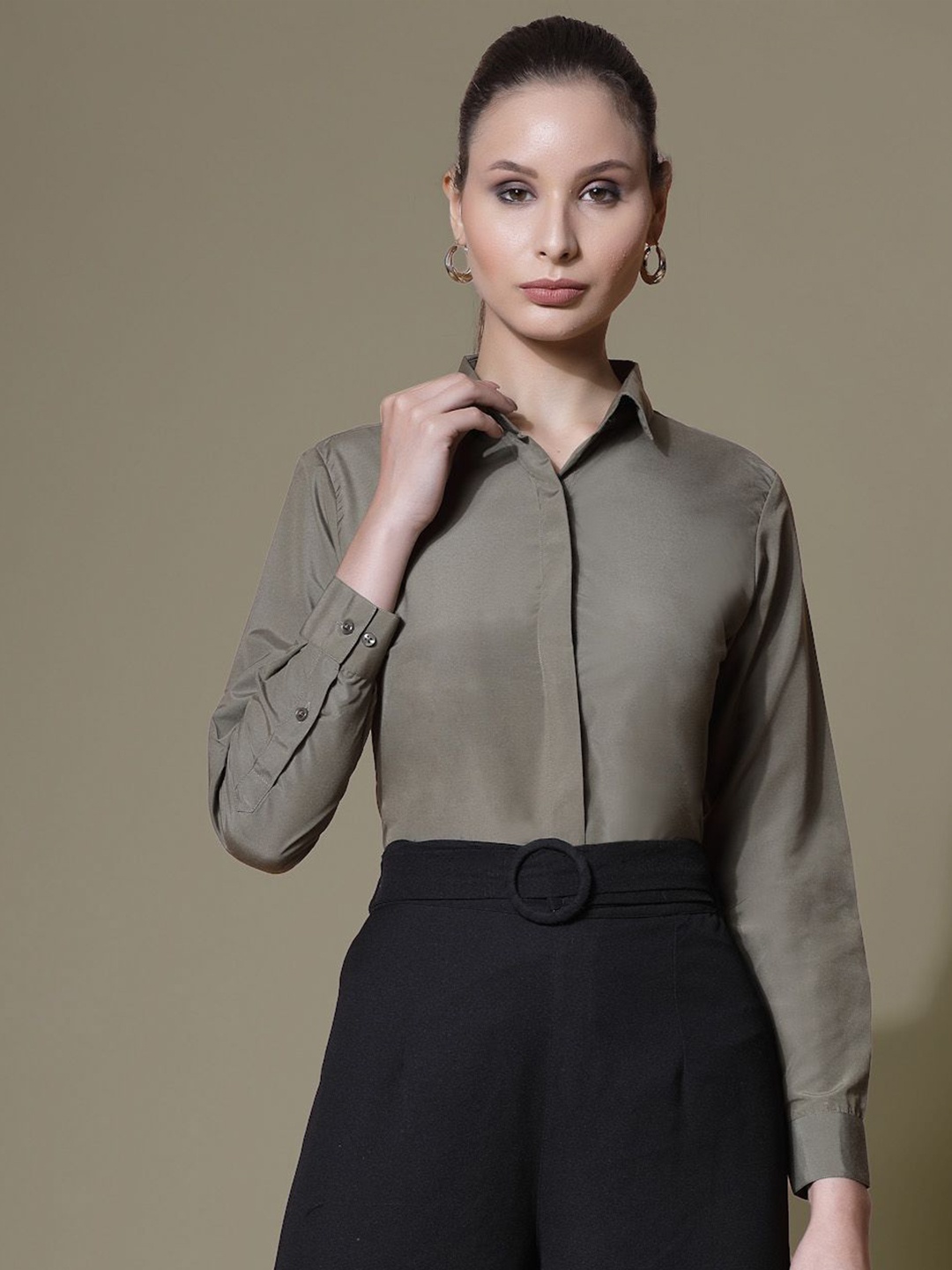 

The Roadster Lifestyle Co. Women Spread Collar Solid Slim Fit Formal Shirt, Olive