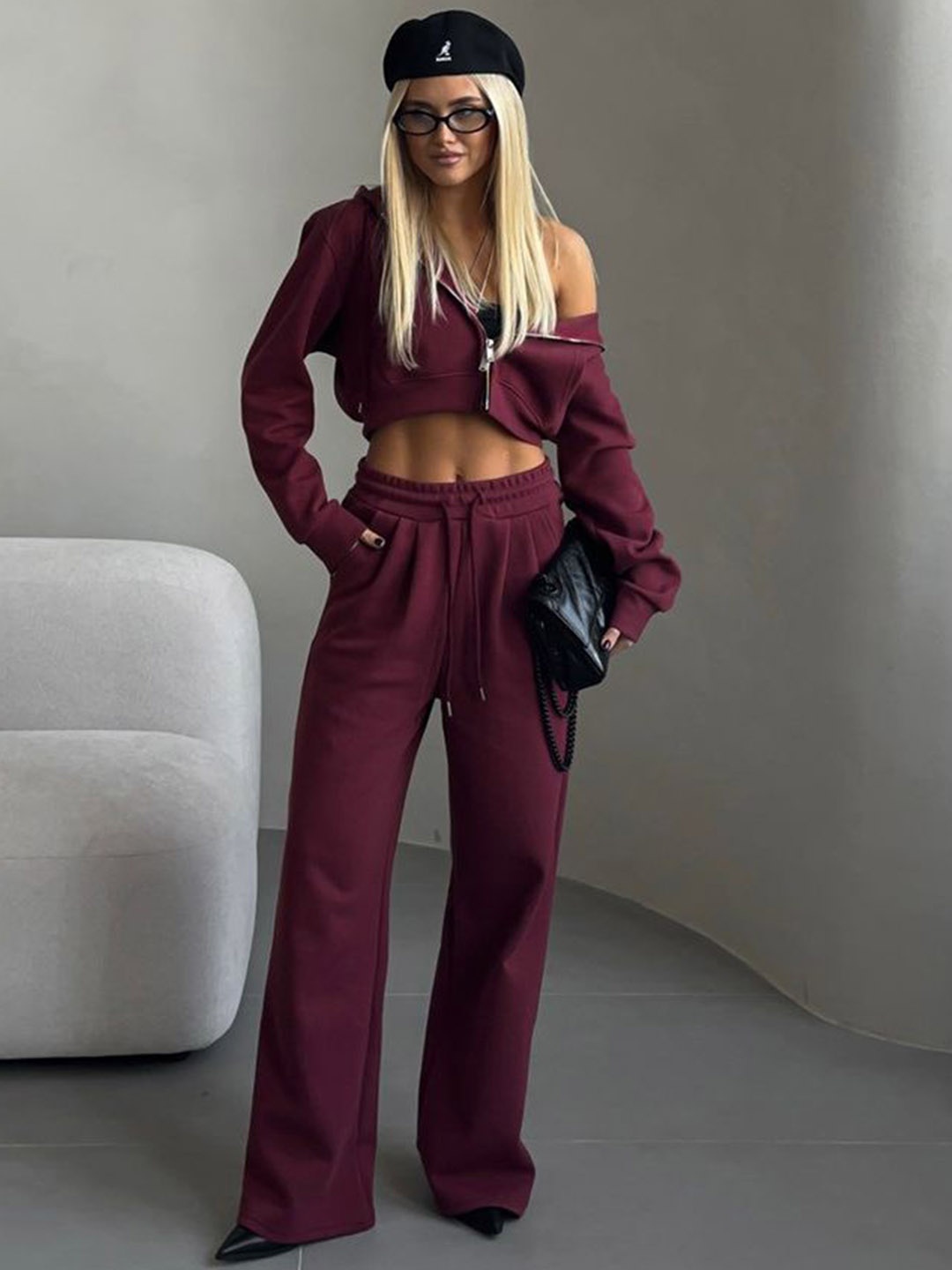 

LULU & SKY Hooded Long Sleeves Sweatshirt With Trouser, Burgundy