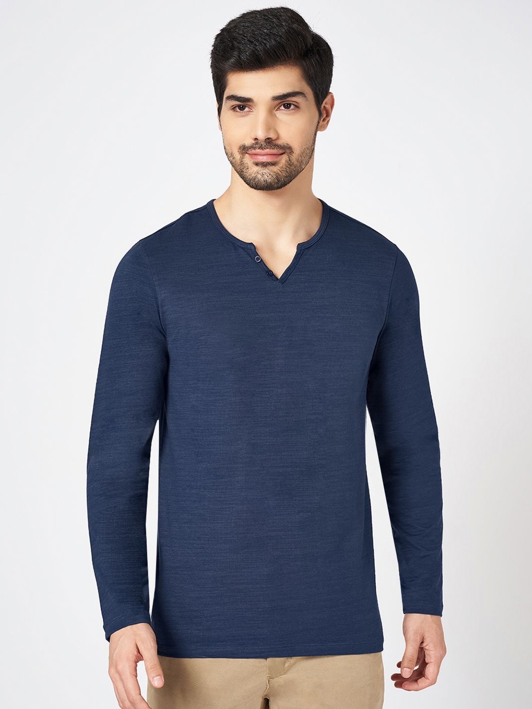 

Urban Ranger by pantaloons Men Solid V-Neck Cotton Slim Fit T-shirt, Navy blue