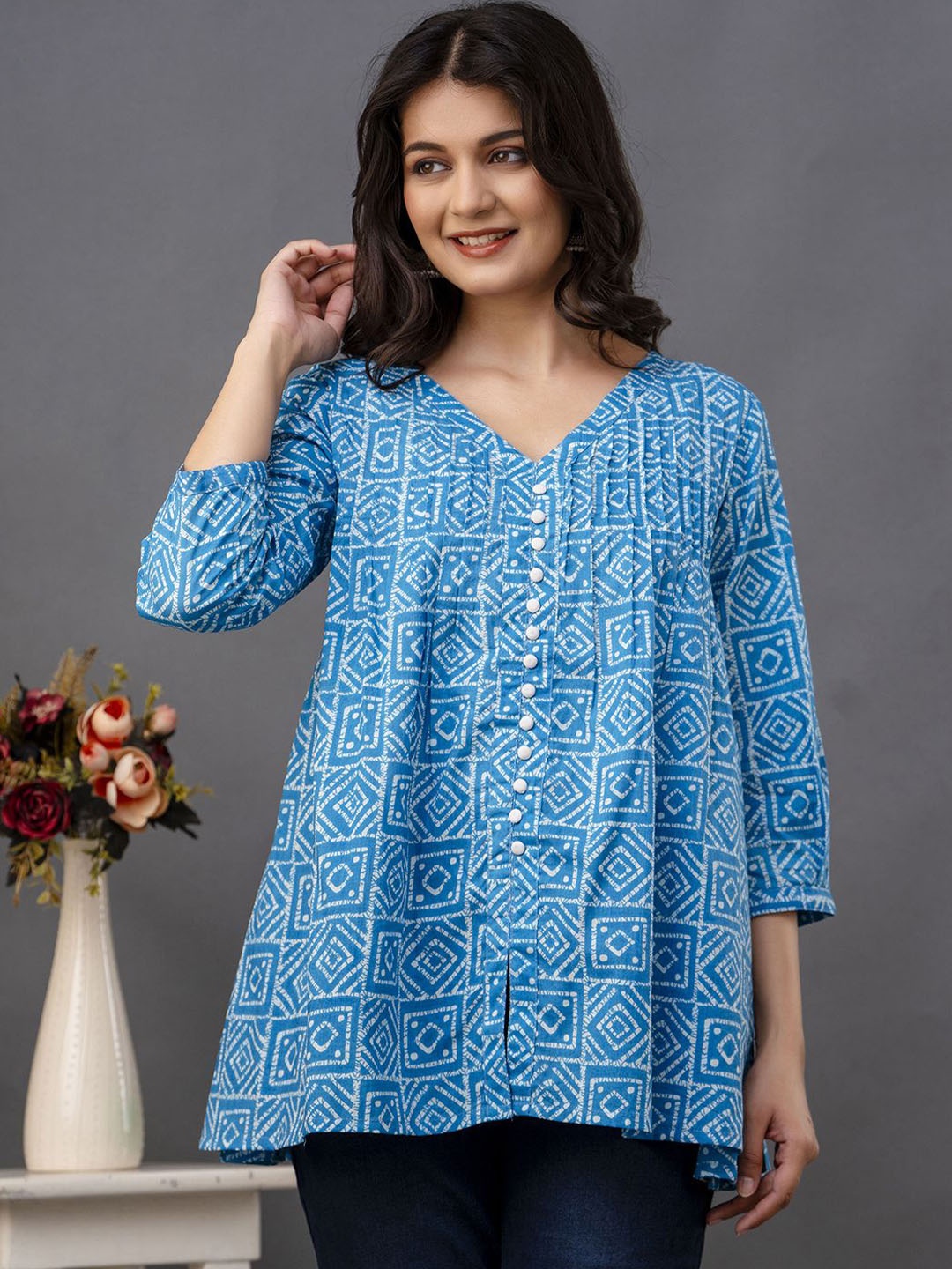 

NISHABD Women Geometric Printed Cotton Tunic, Blue