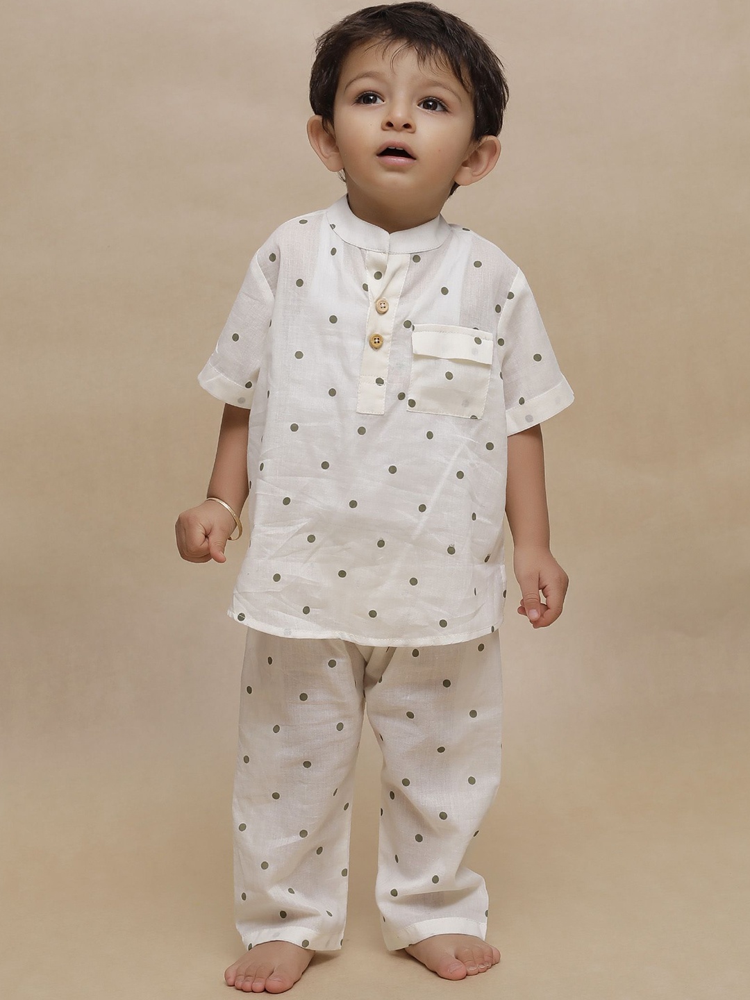 

TJORI Boys Polka Dots Printed Mandarin Collar Pure Cotton Kurta With Trousers, White
