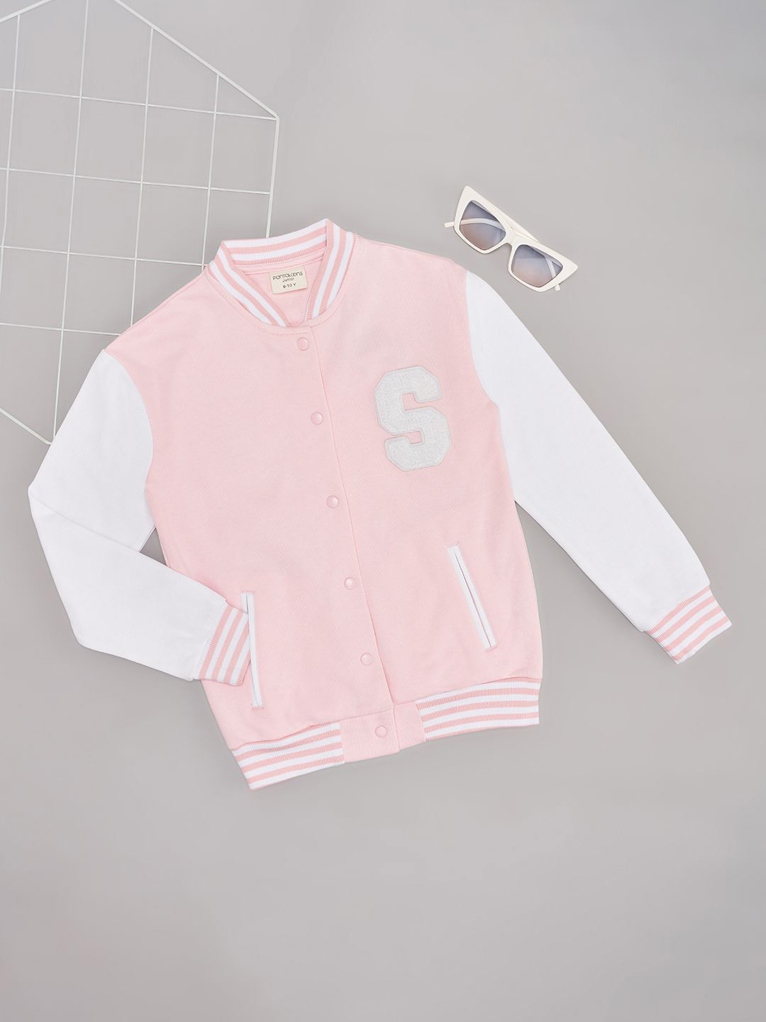 

Pantaloons Junior Girls Printed V-Neck Cotton Sweatshirt, Pink