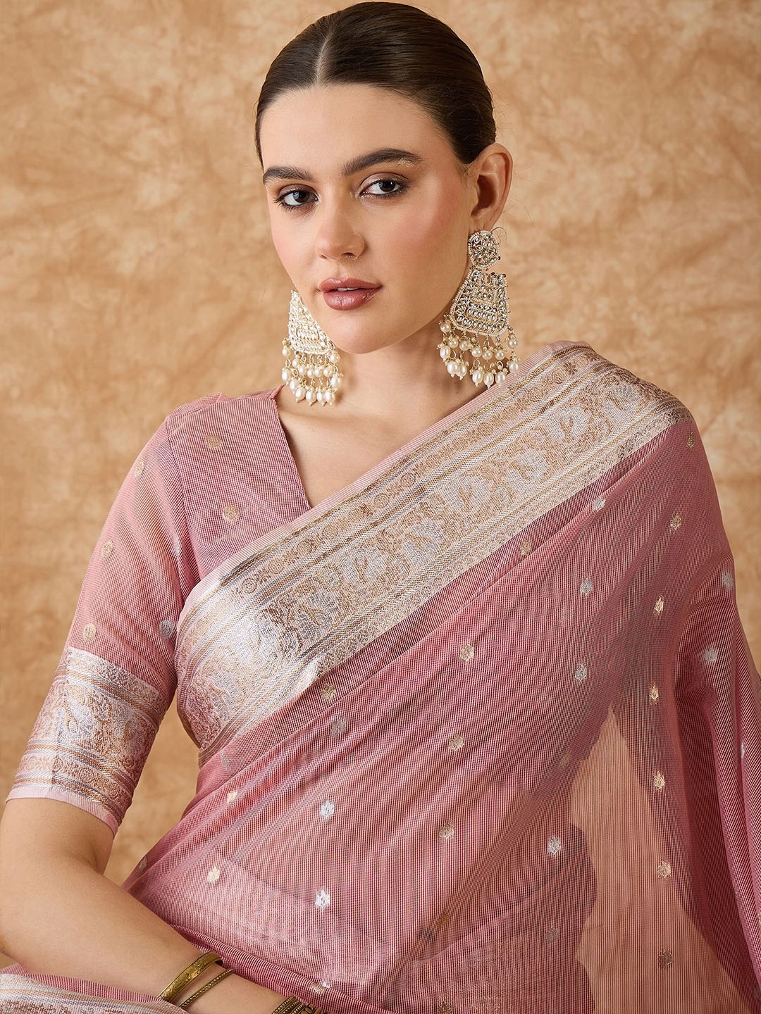 

Sangria Ethnic Motifs Woven Design Saree With Blouse Piece, Pink