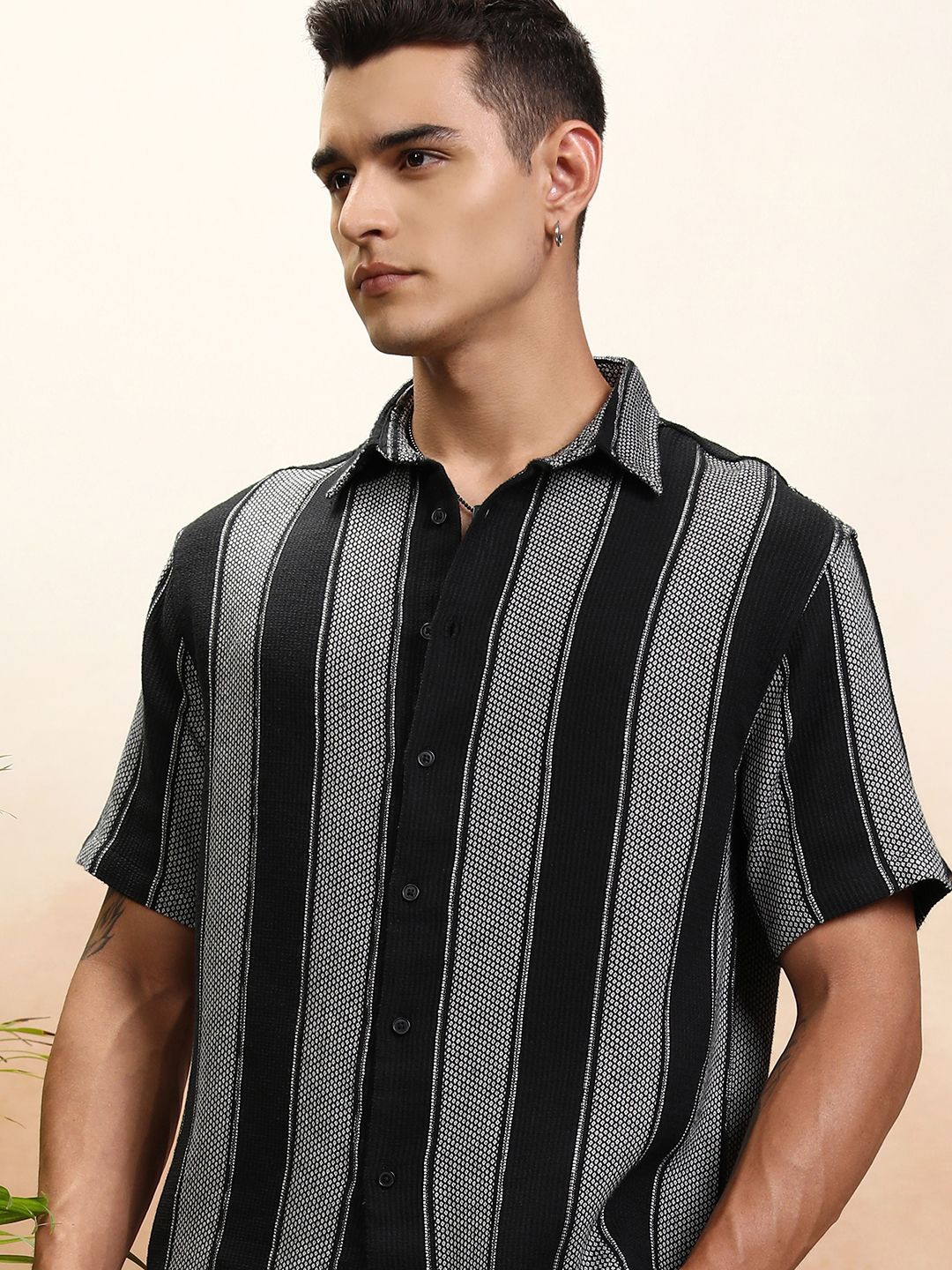 

Highlander Men Pique Dobby Textured Striped Oversized Shirt, Black