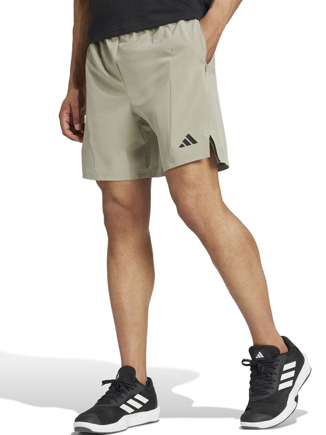 

ADIDAS Men D4T Mel Solid Regular Shorts, Green