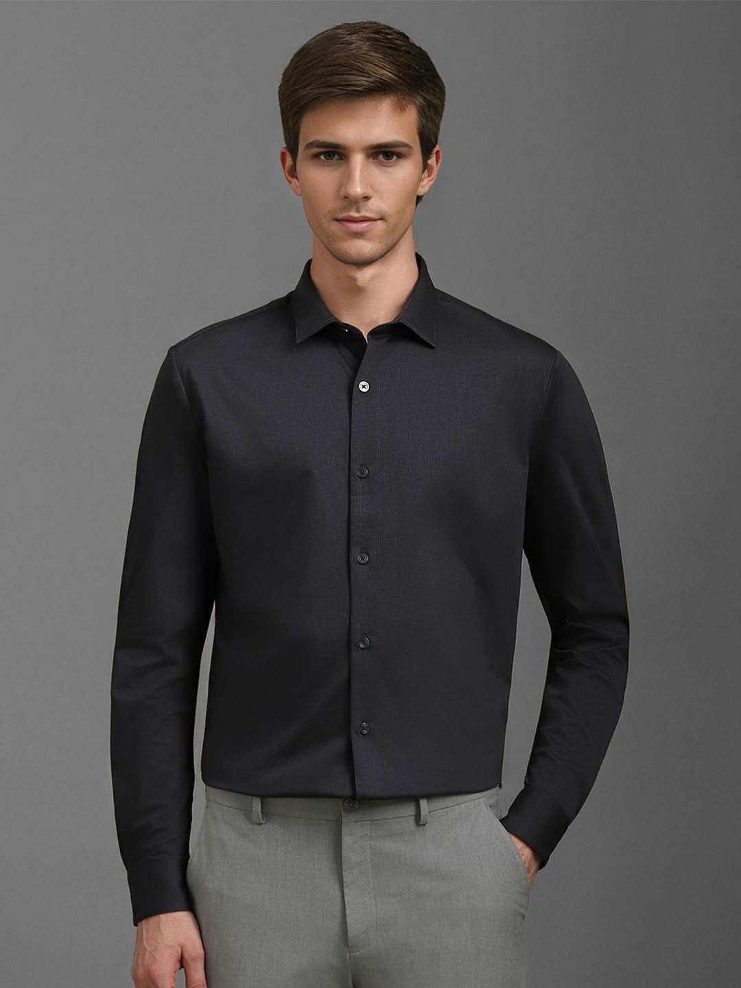

Louis Philippe Men Spread Collar Textured Cotton Slim Fit Formal Shirt, Black