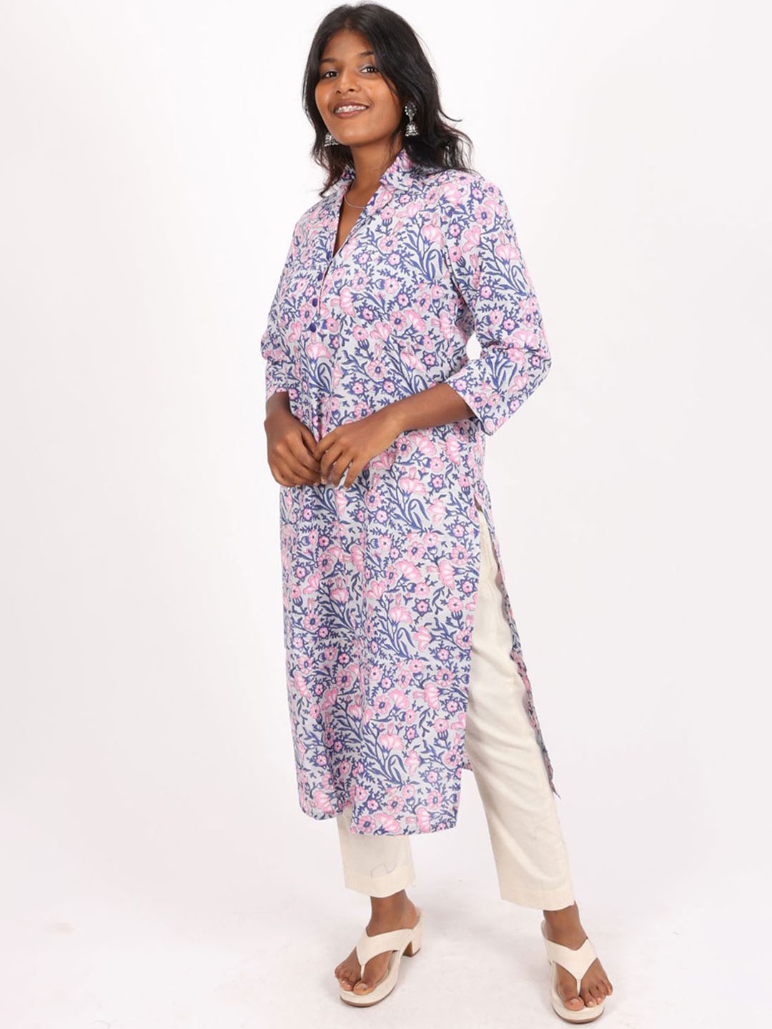 

Avishya Floral Printed Pure Cotton Straight Kurta, Purple