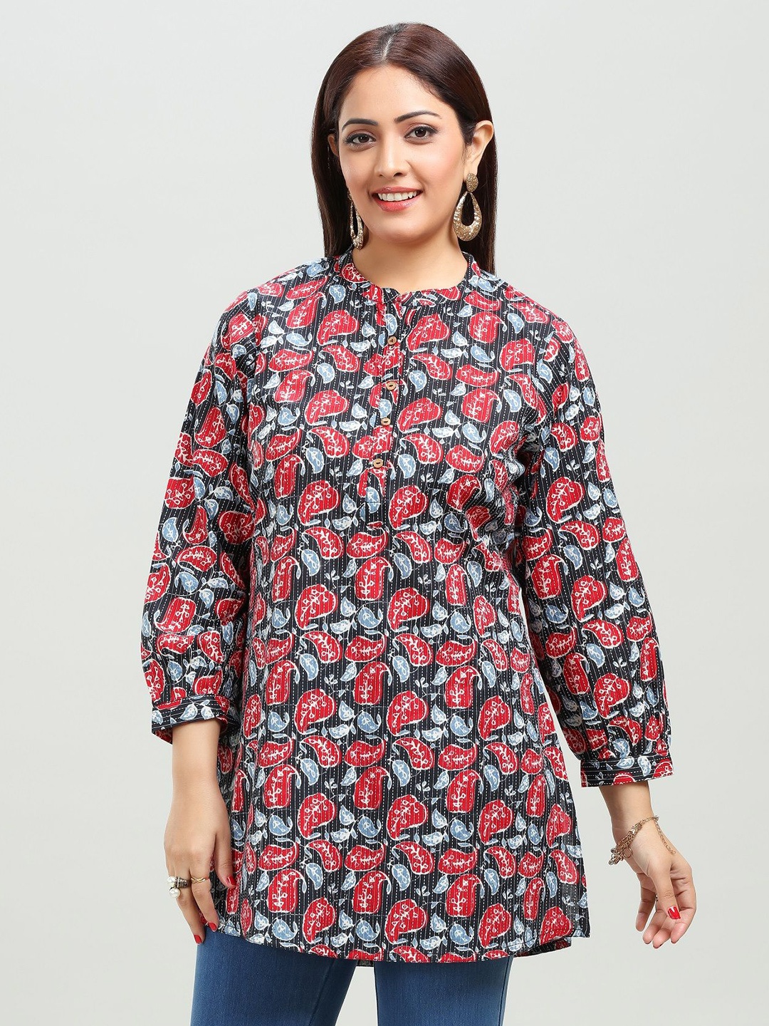 

COTTON CULTURE Women Paisley Printed Pure Cotton Kurti, Black