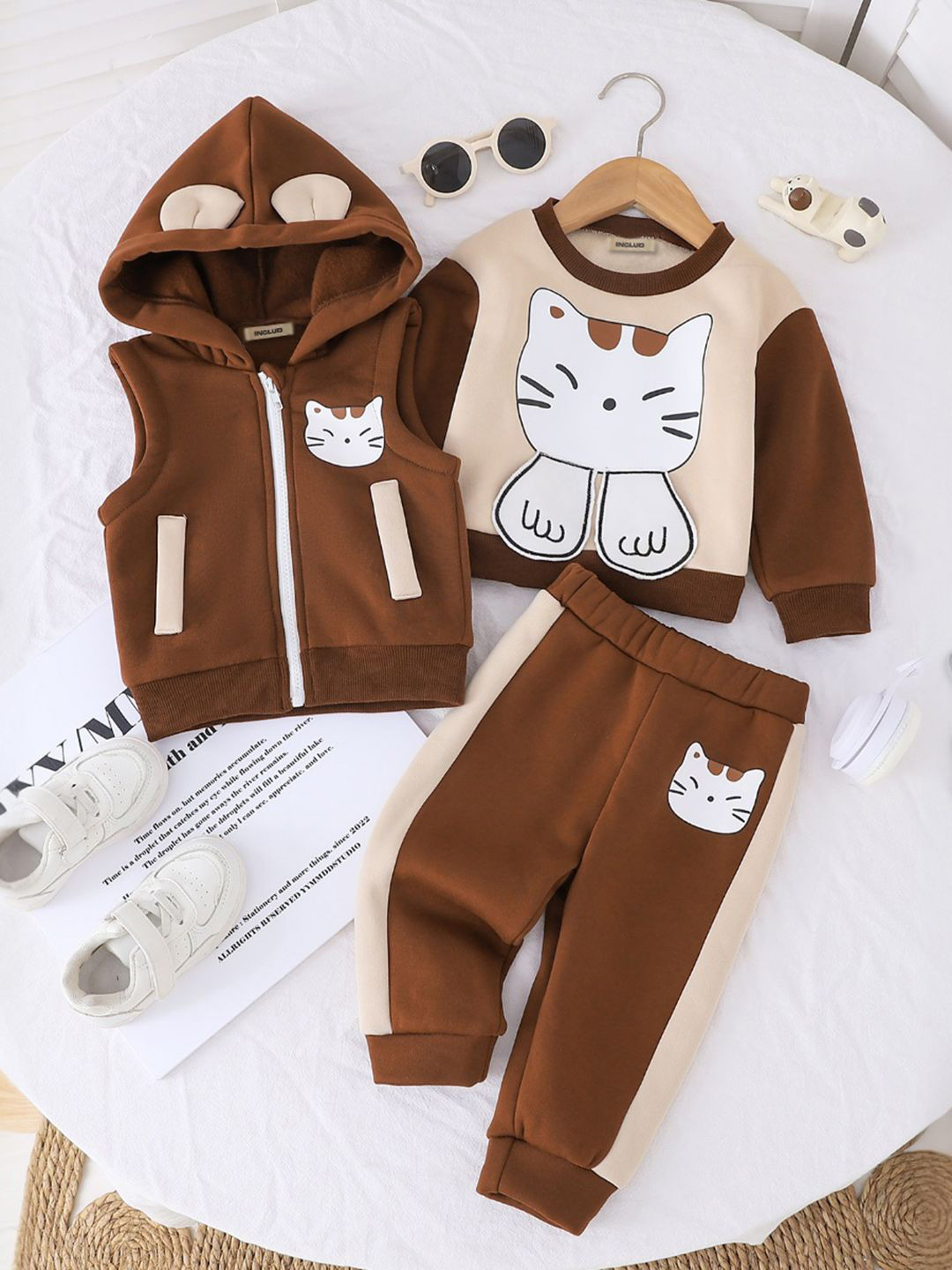 

INCLUD Boys Printed Hooded Sweatshirt and Joggers Clothing Set, Brown