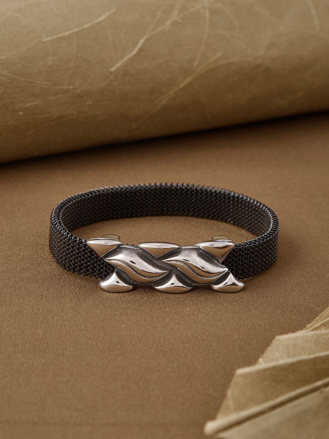 

PYLON Men Stainless Steel Elasticated Bracelet, Silver