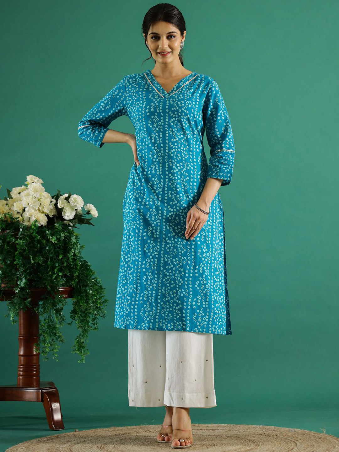

RangDeep Bandhani Printed Gotta Patti Straight Kurta, Blue