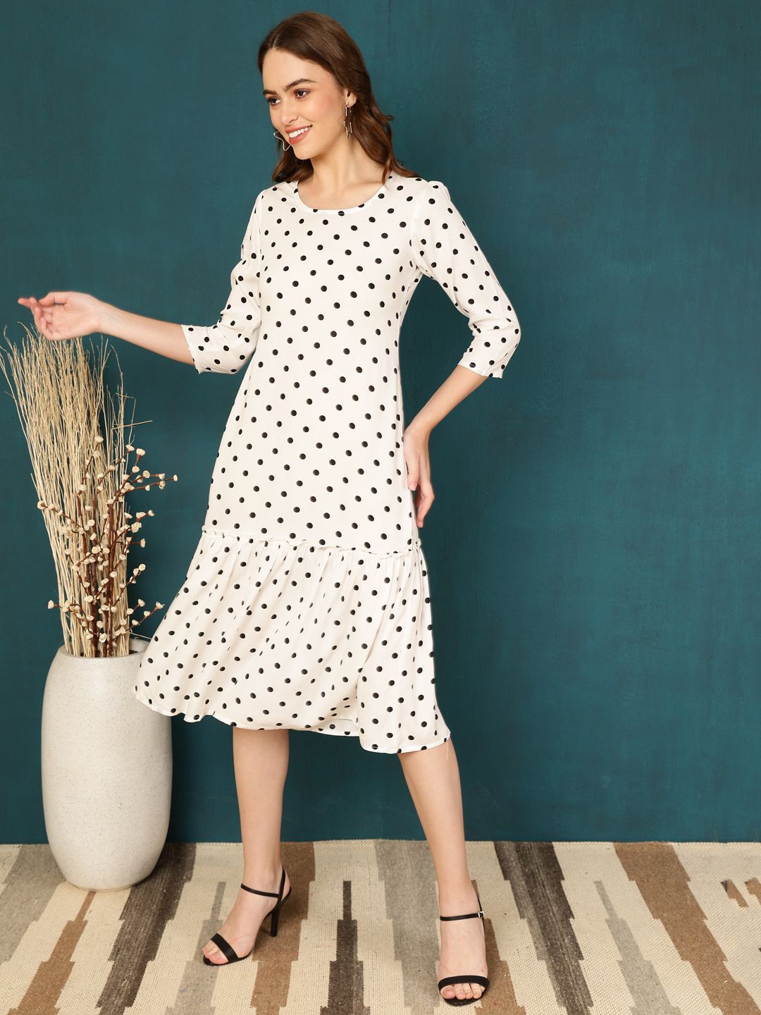 

antaran Women Polka Dot Printed Fit & Flare Dress, White