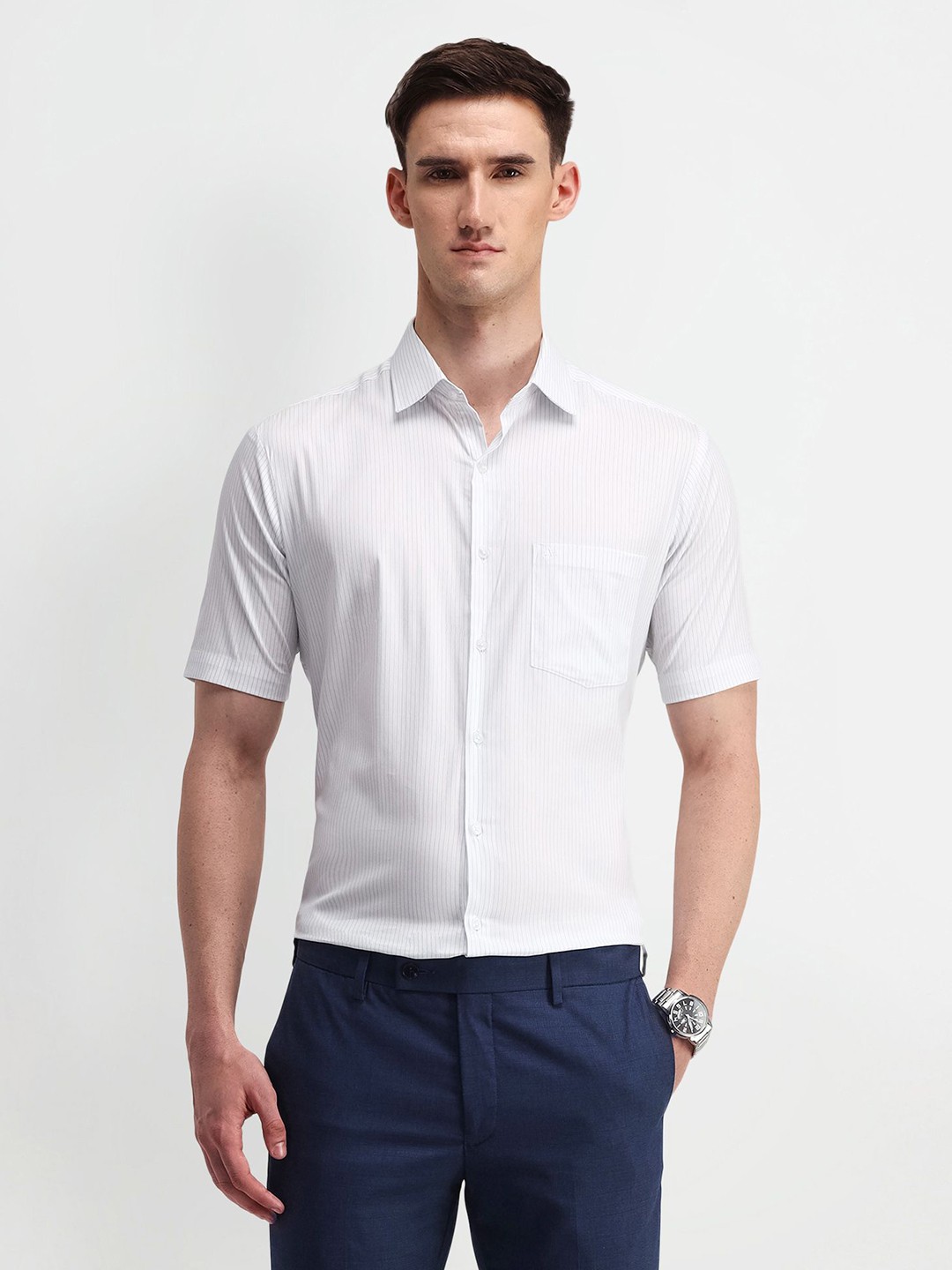 

Arrow Men Classic Spread Collar Vertical Striped Cotton Formal Shirt, White