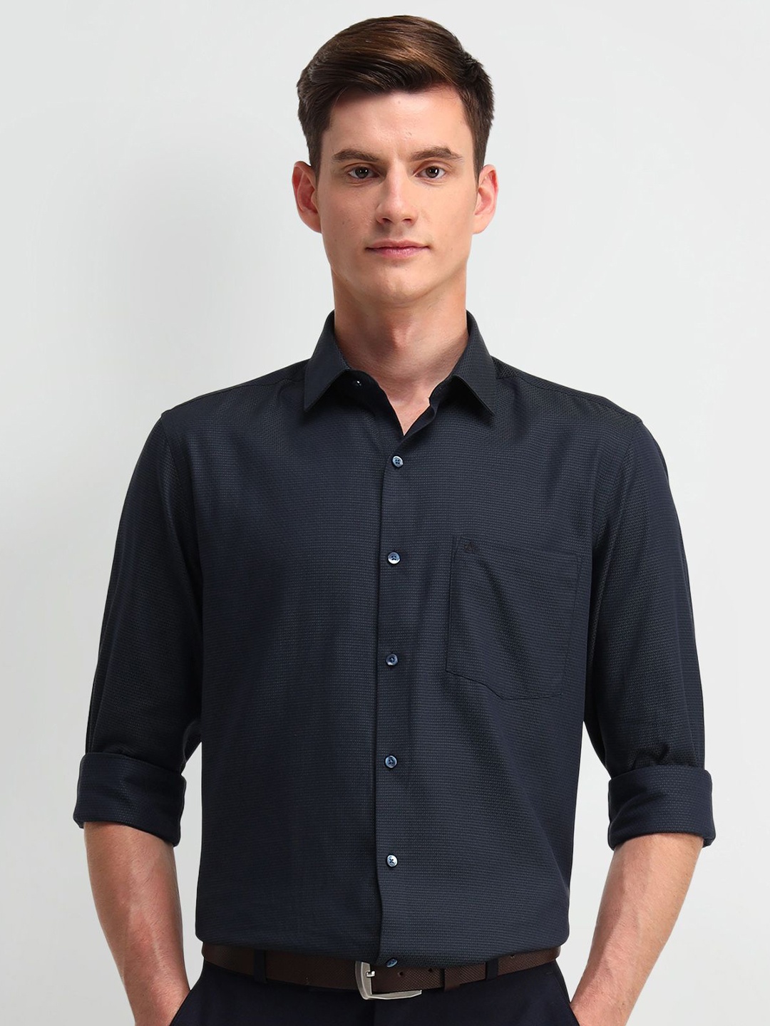 

Arrow Men Classic Spread Collar Striped Cotton Formal Shirt, Navy blue